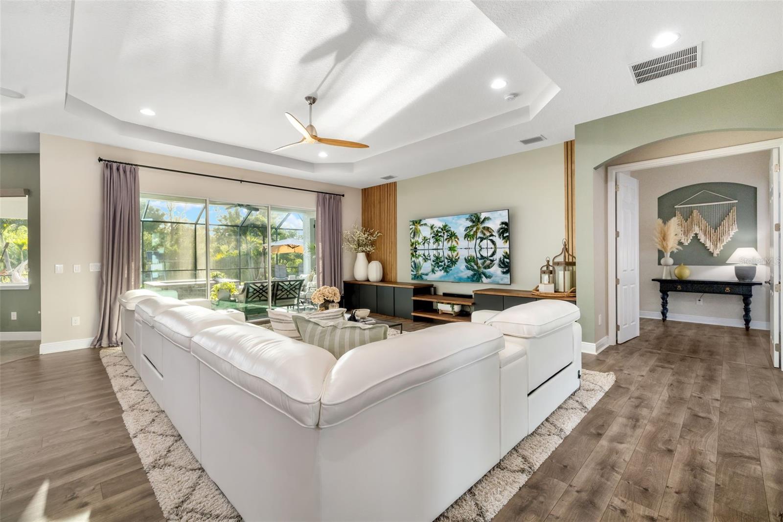 Image 42 of 79 For 408 166th Street E