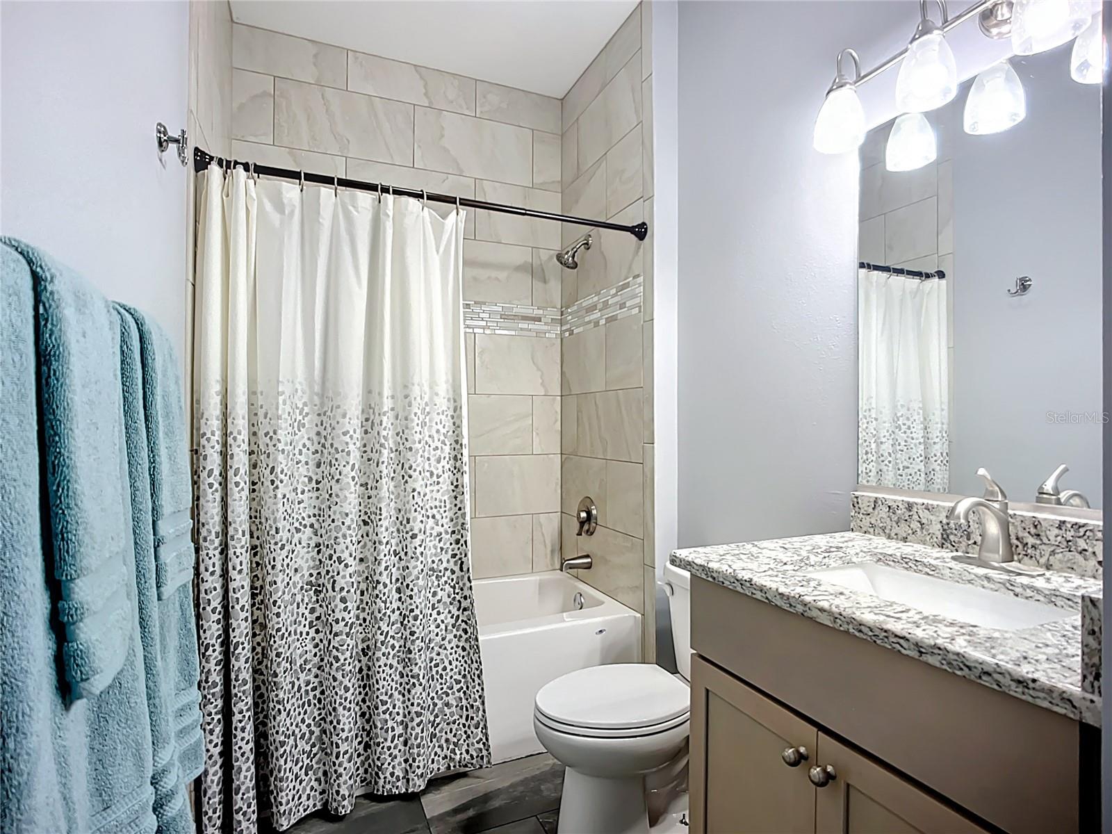 Image 21 of 45 For 6604 7th Avenue Circle W