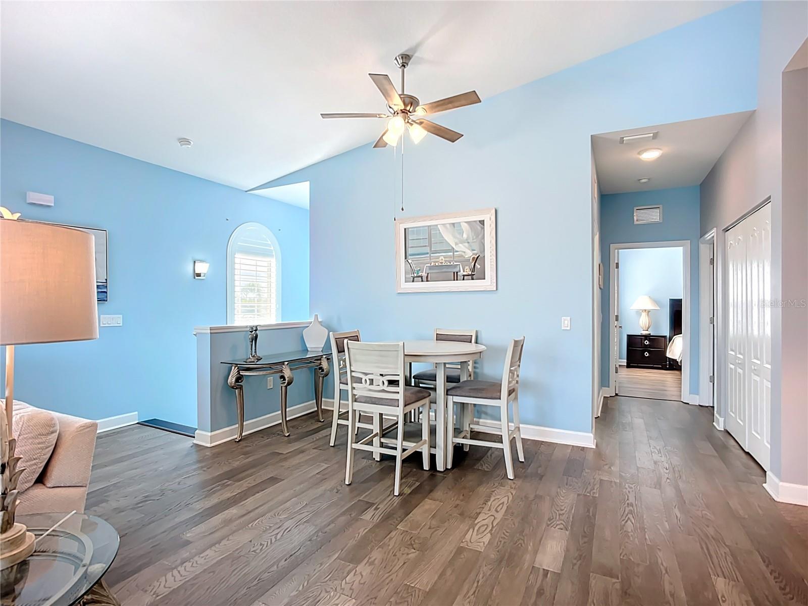 Image 8 of 45 For 6604 7th Avenue Circle W