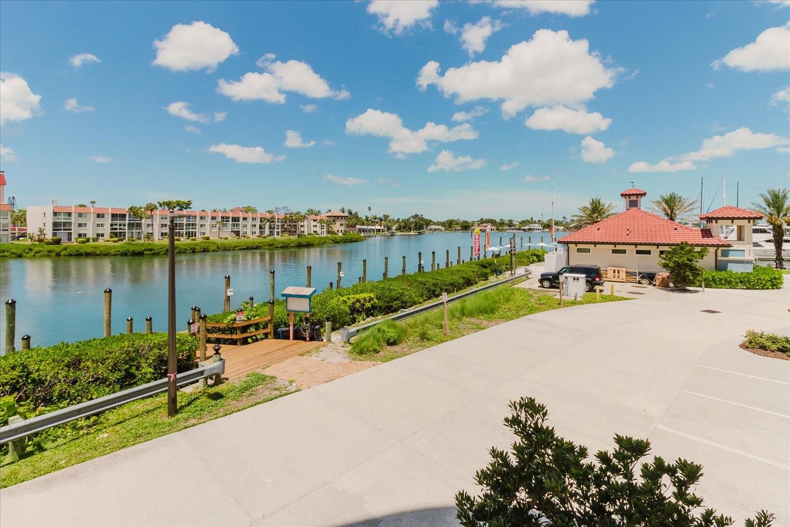 Image 63 of 79 For 501 Tamiami Trail N 201