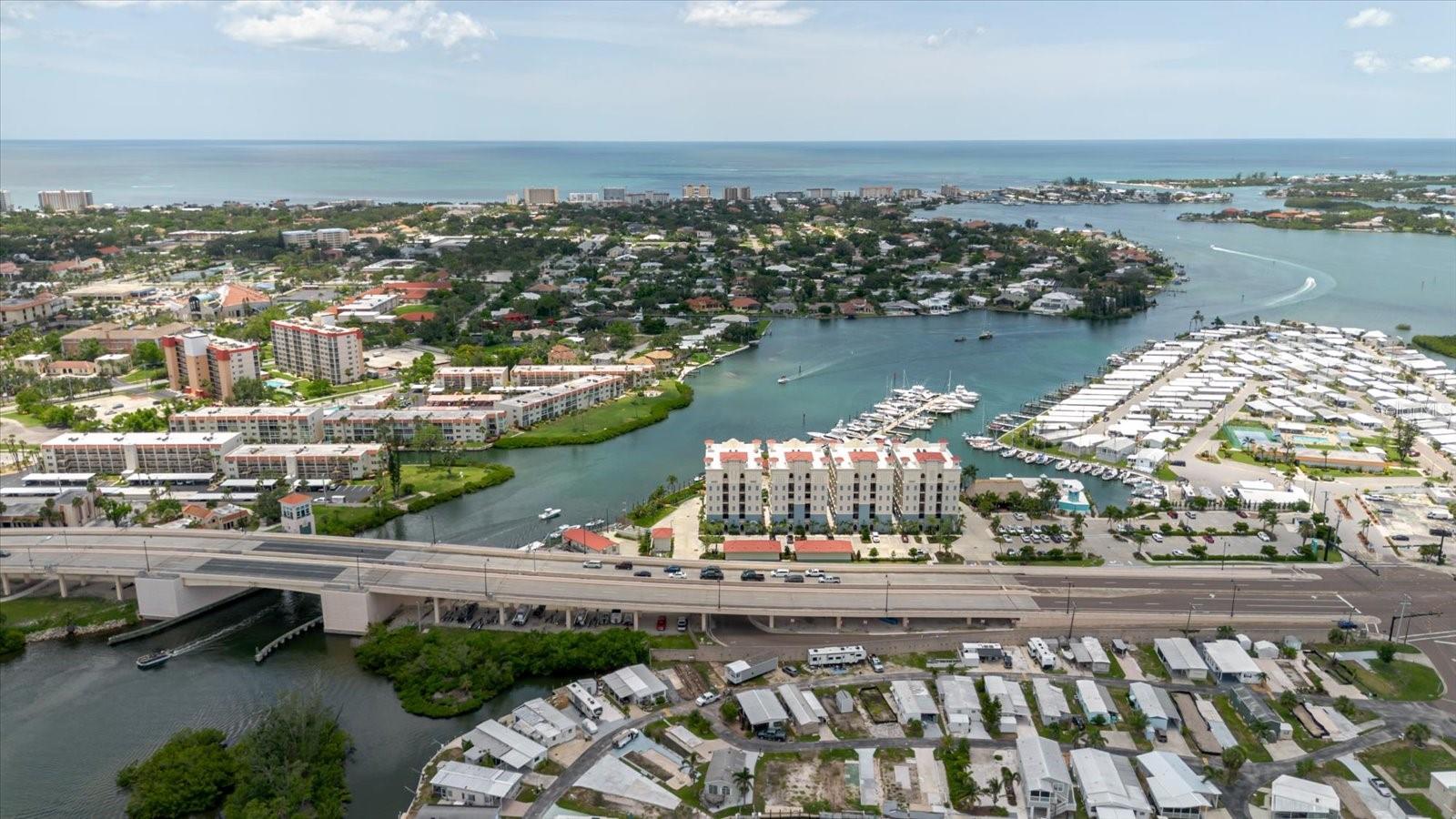 Image 69 of 79 For 501 Tamiami Trail N 201