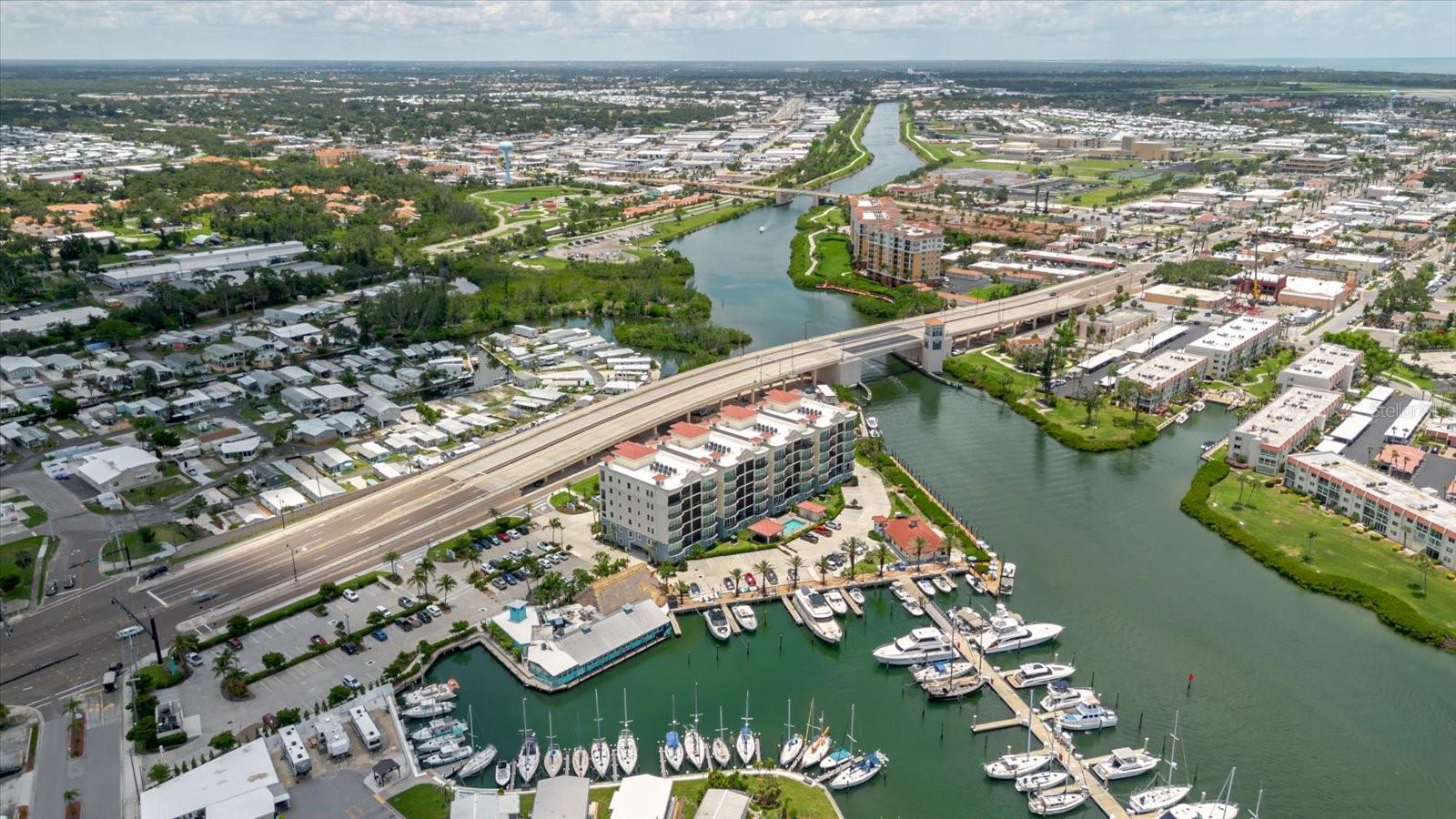 Image 77 of 79 For 501 Tamiami Trail N 201