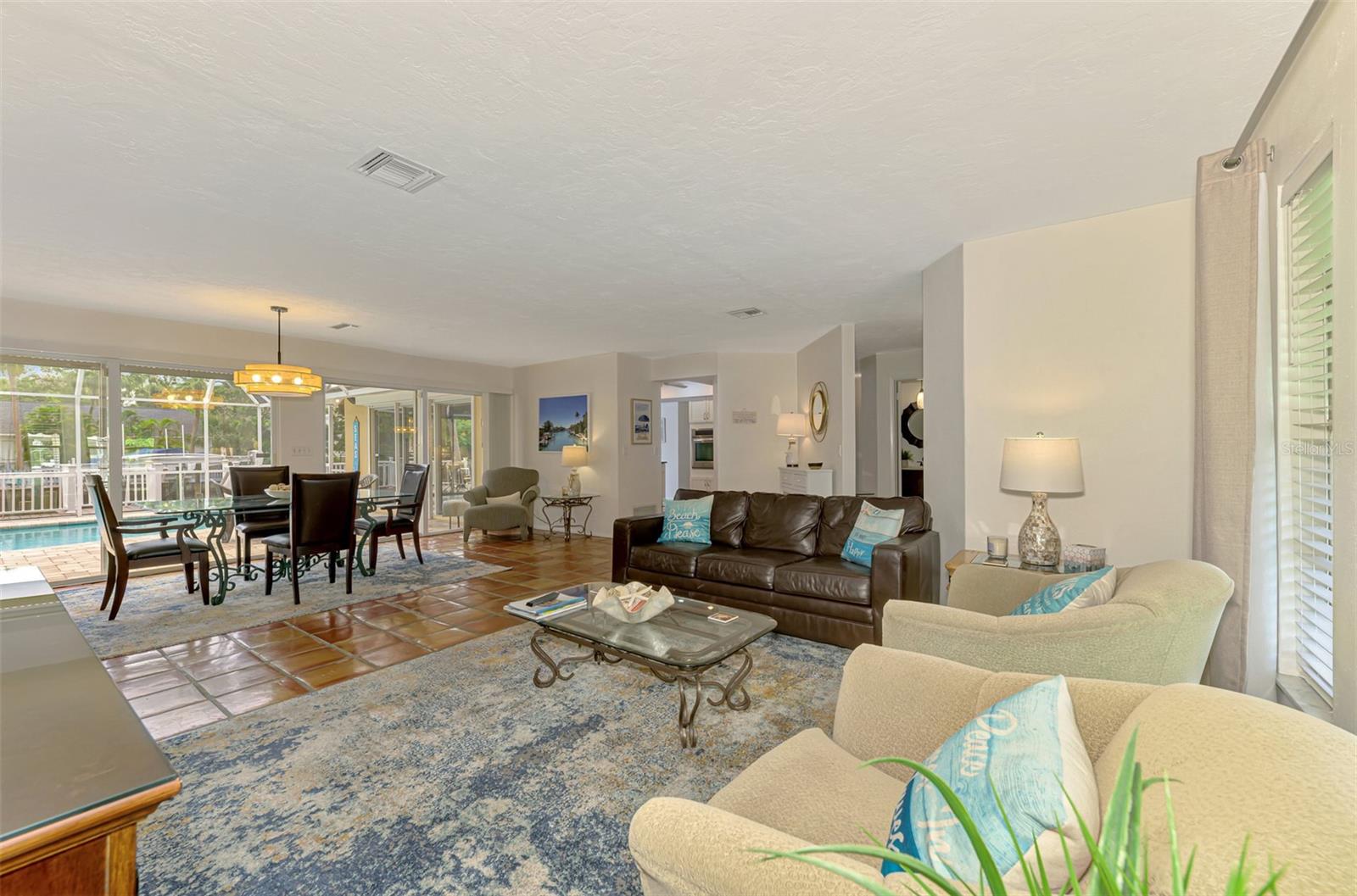 Image 11 of 55 For 4946 Commonwealth Drive