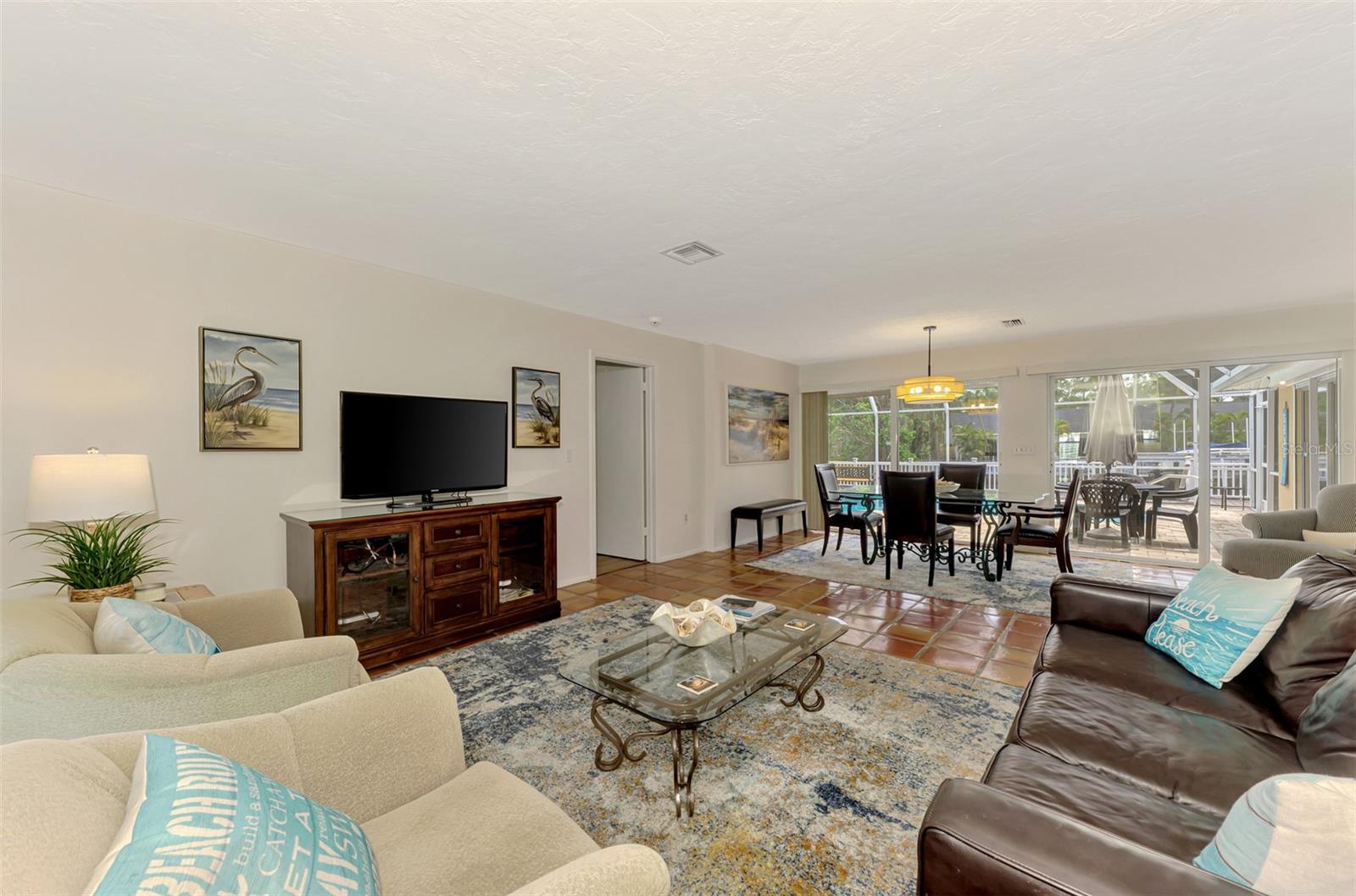 Image 12 of 55 For 4946 Commonwealth Drive