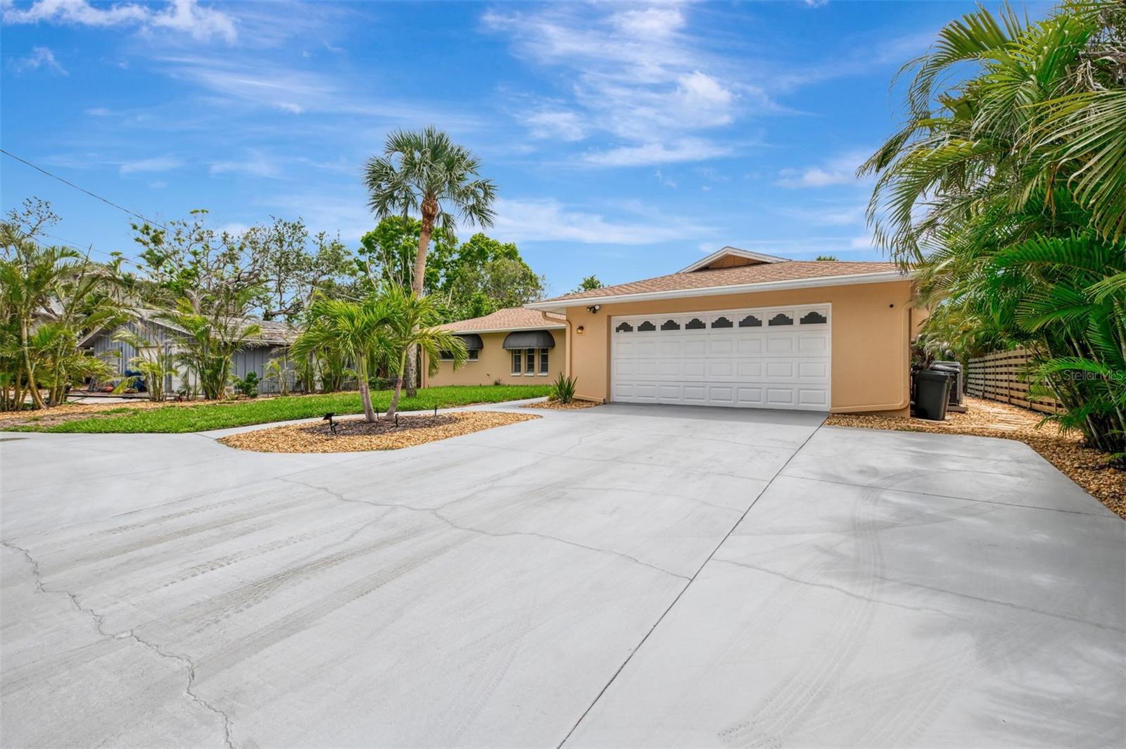 Image 3 of 55 For 4946 Commonwealth Drive