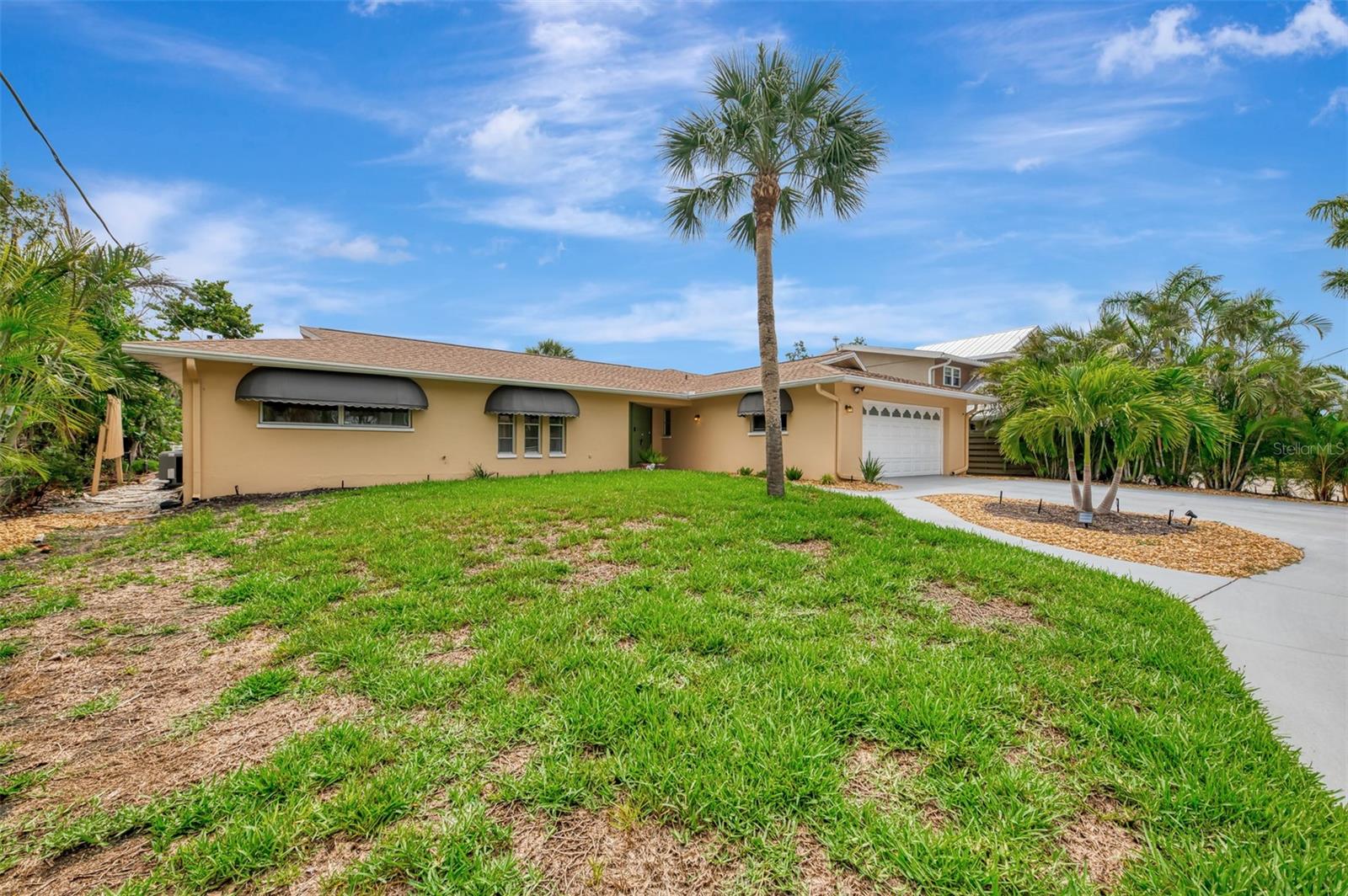 Image 4 of 55 For 4946 Commonwealth Drive