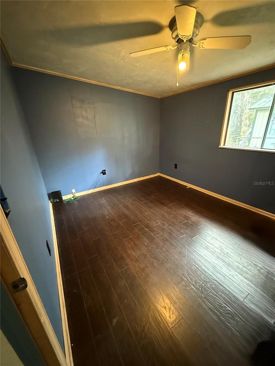 Image 10 of 23 For 1123 192nd Avenue