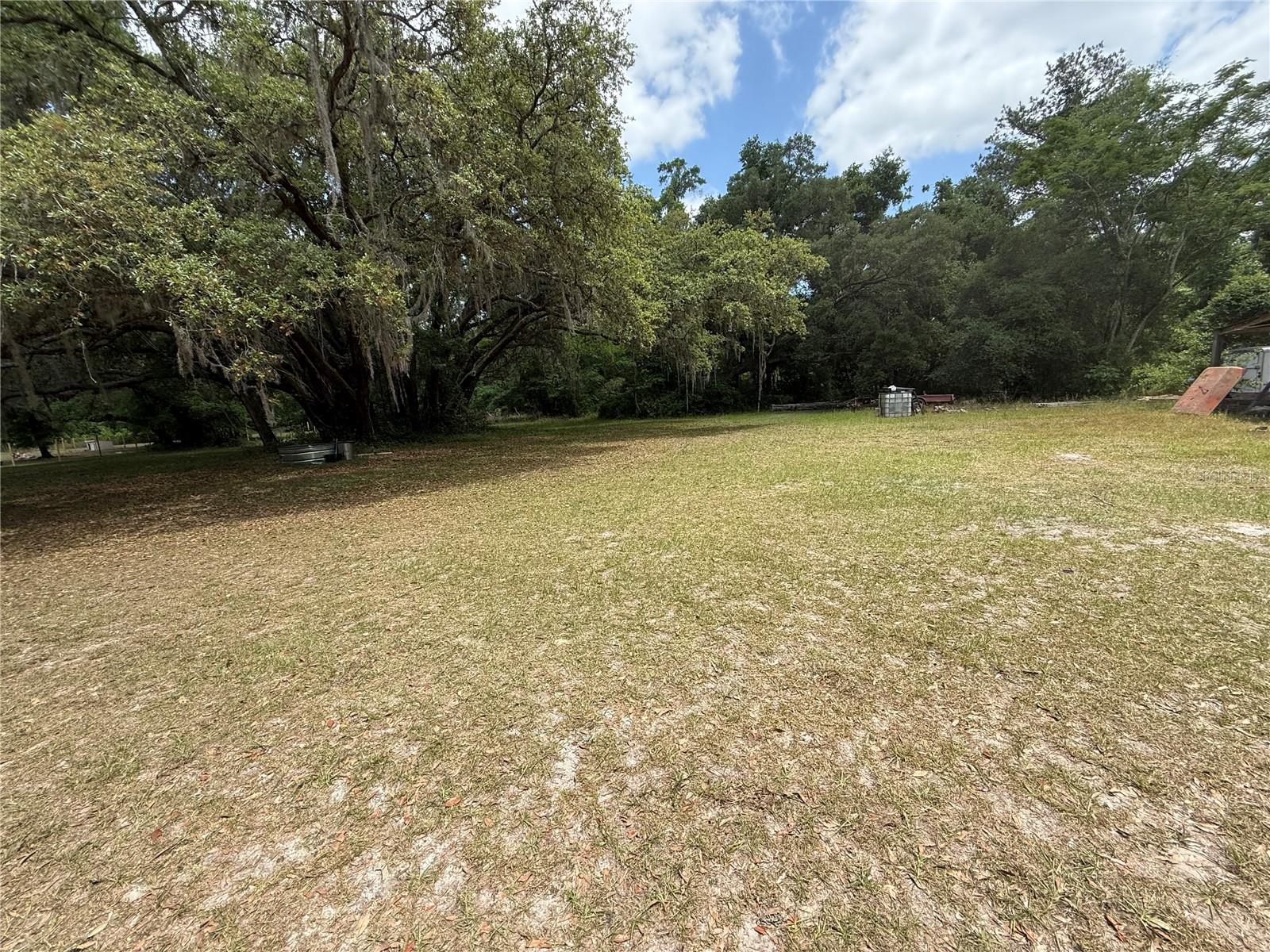 Image 18 of 23 For 1123 192nd Avenue