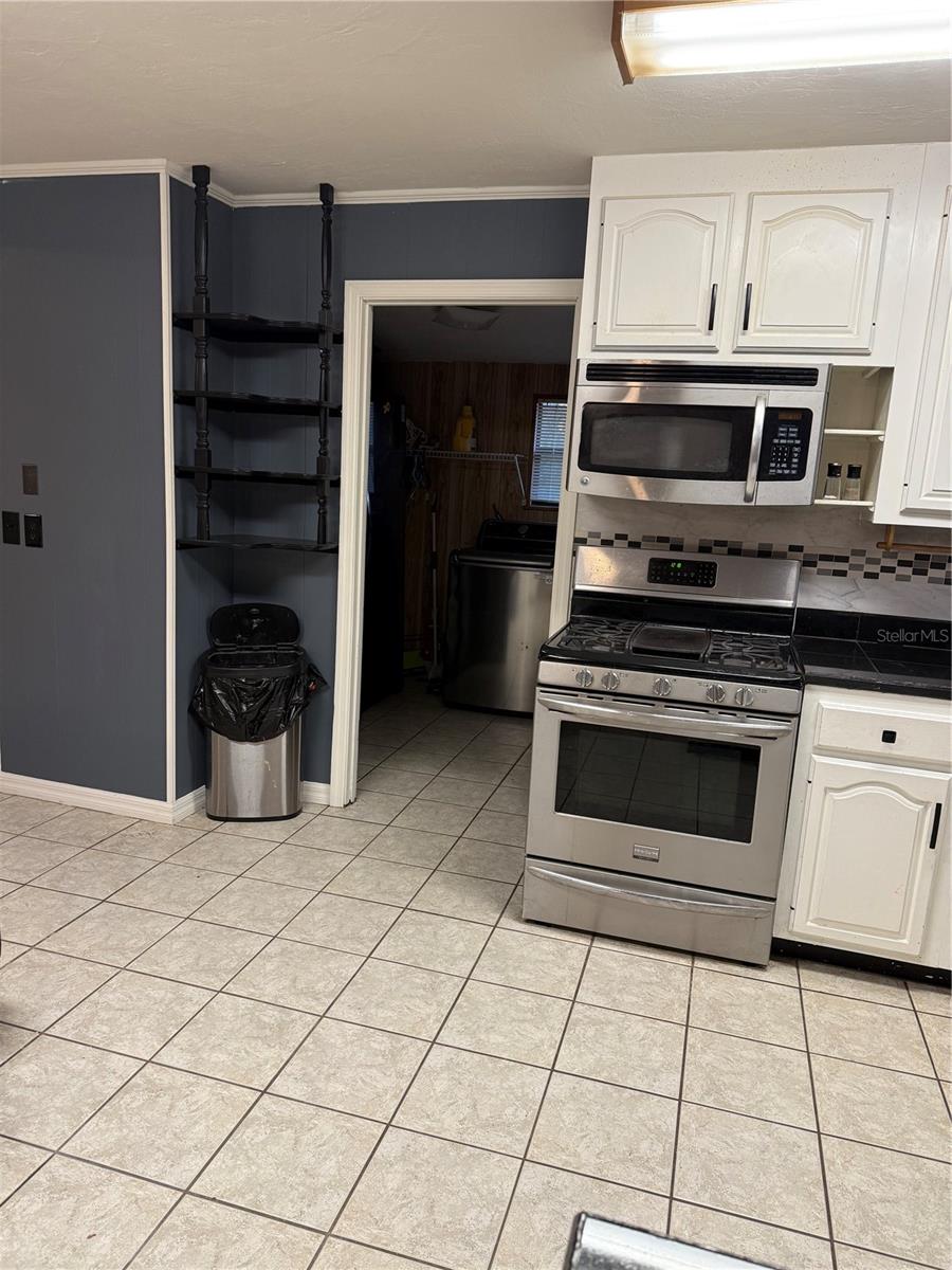 Image 7 of 23 For 1123 192nd Avenue