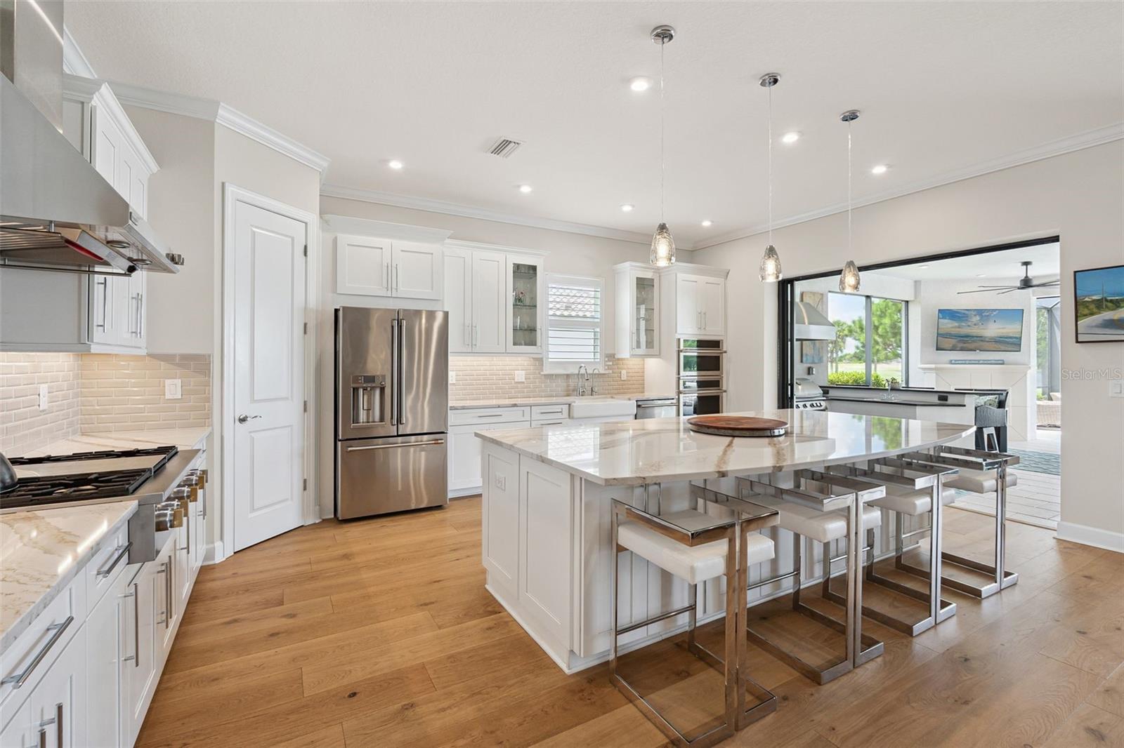 Image 13 of 80 For 3968 Santa Caterina Boulevard