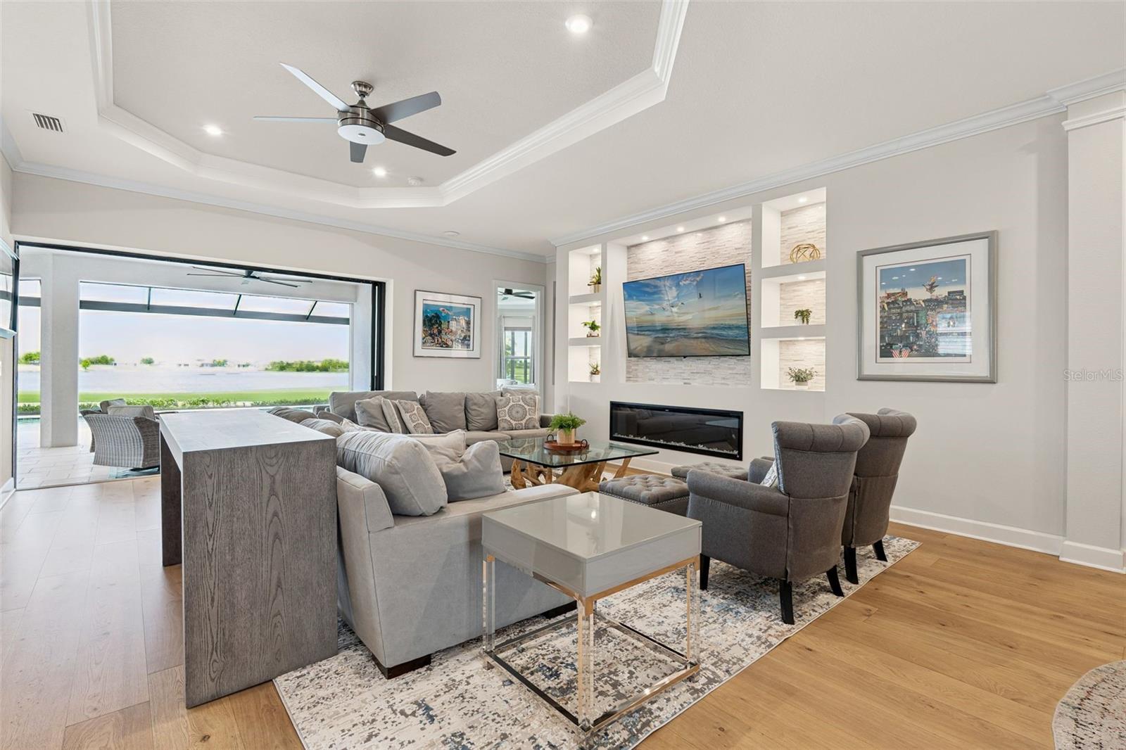 Image 20 of 80 For 3968 Santa Caterina Boulevard