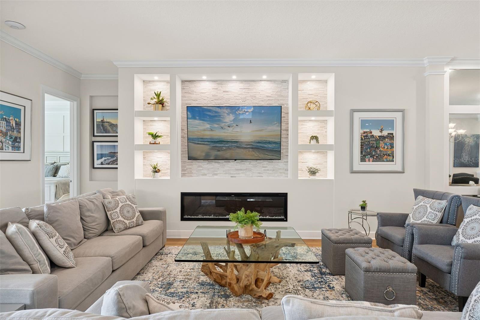 Image 22 of 80 For 3968 Santa Caterina Boulevard