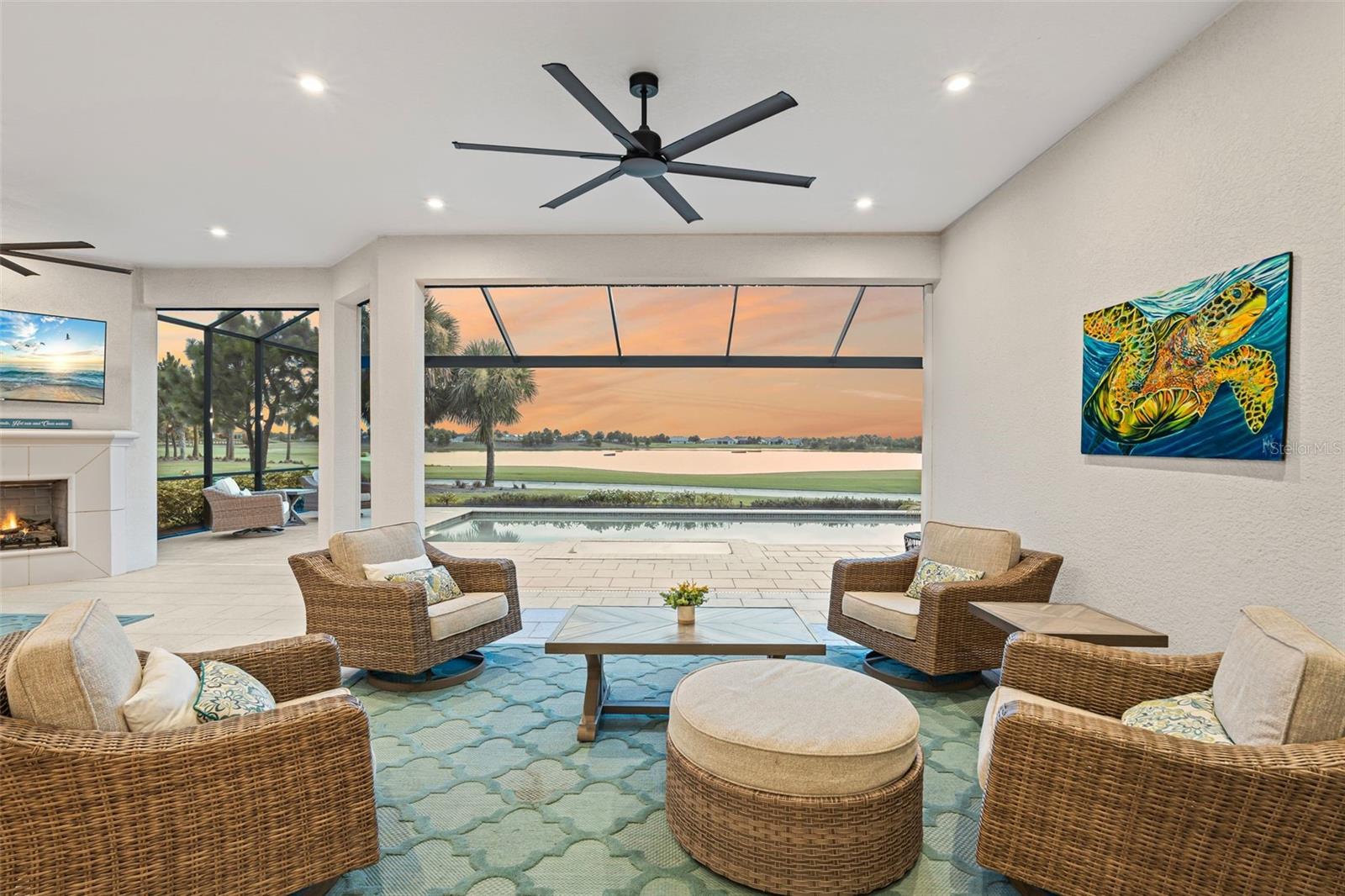 Image 23 of 80 For 3968 Santa Caterina Boulevard