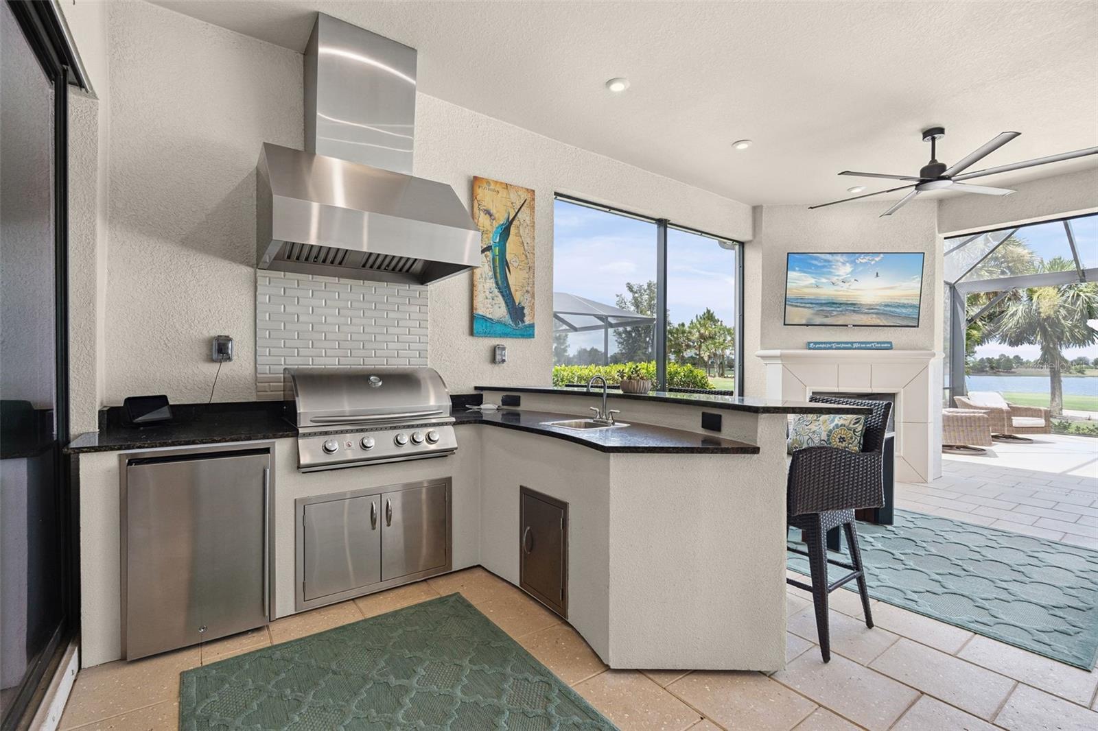 Image 29 of 80 For 3968 Santa Caterina Boulevard