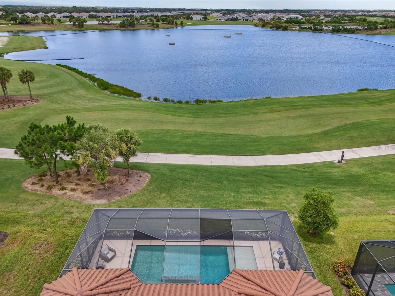 Image 7 of 80 For 3968 Santa Caterina Boulevard