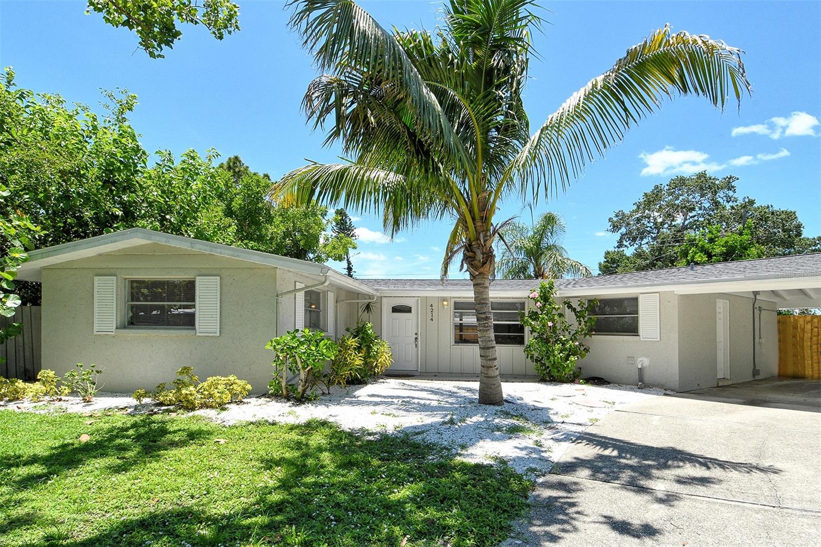 Image 3 of 48 For 4214 Groveland Avenue