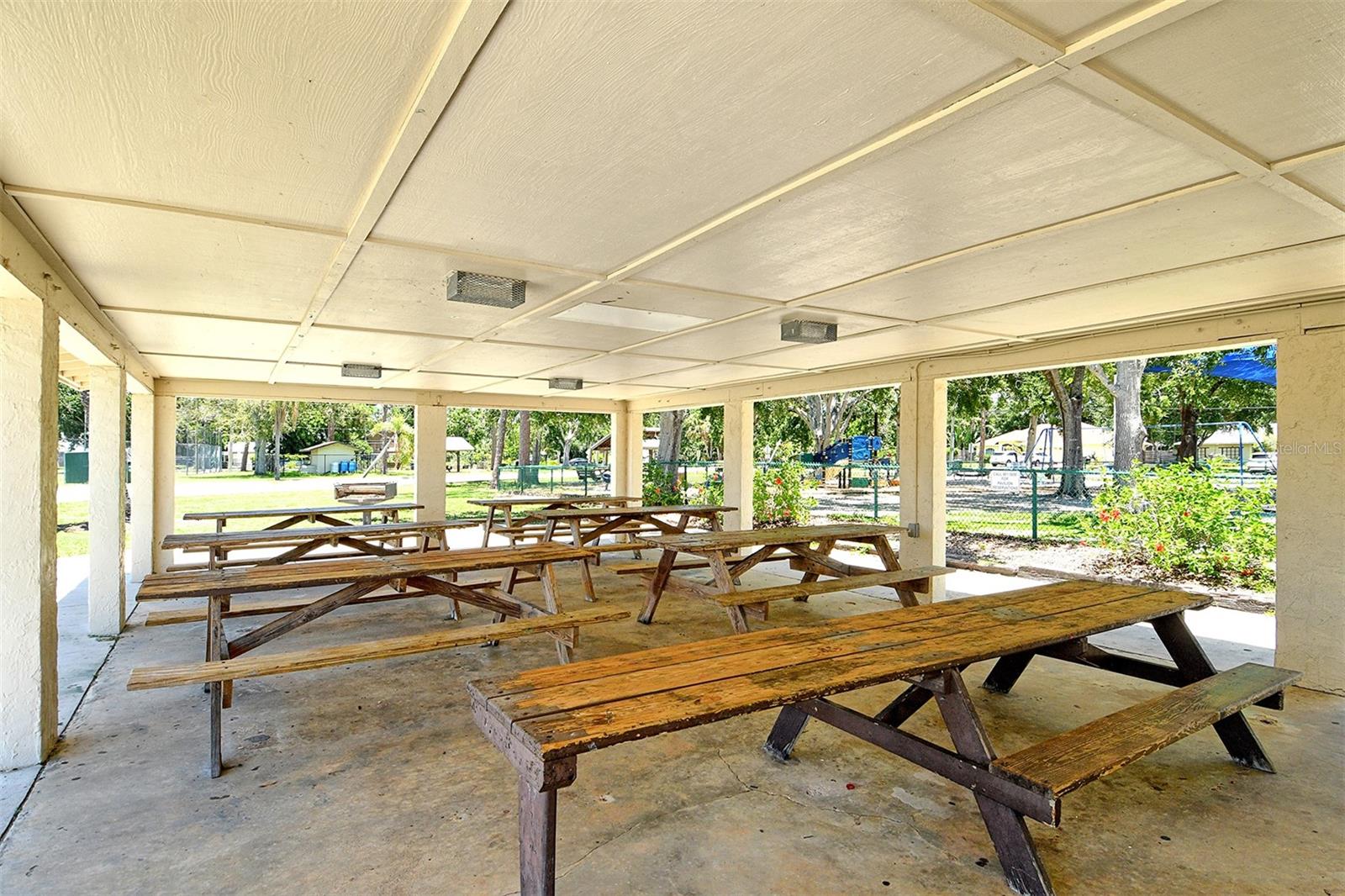 Image 33 of 48 For 4214 Groveland Avenue
