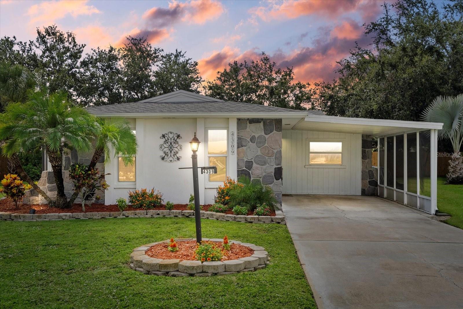 Details for 4309 Chinaberry Circle, BRADENTON, FL 34208