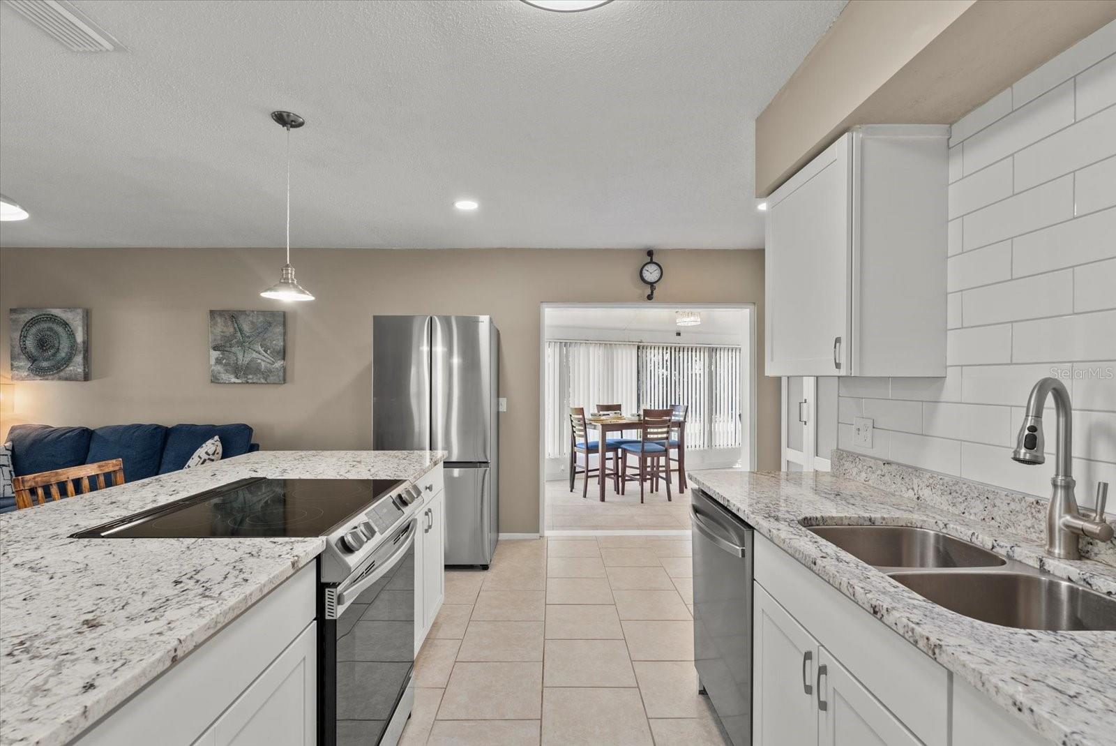 Image 10 of 52 For 4309 Chinaberry Circle