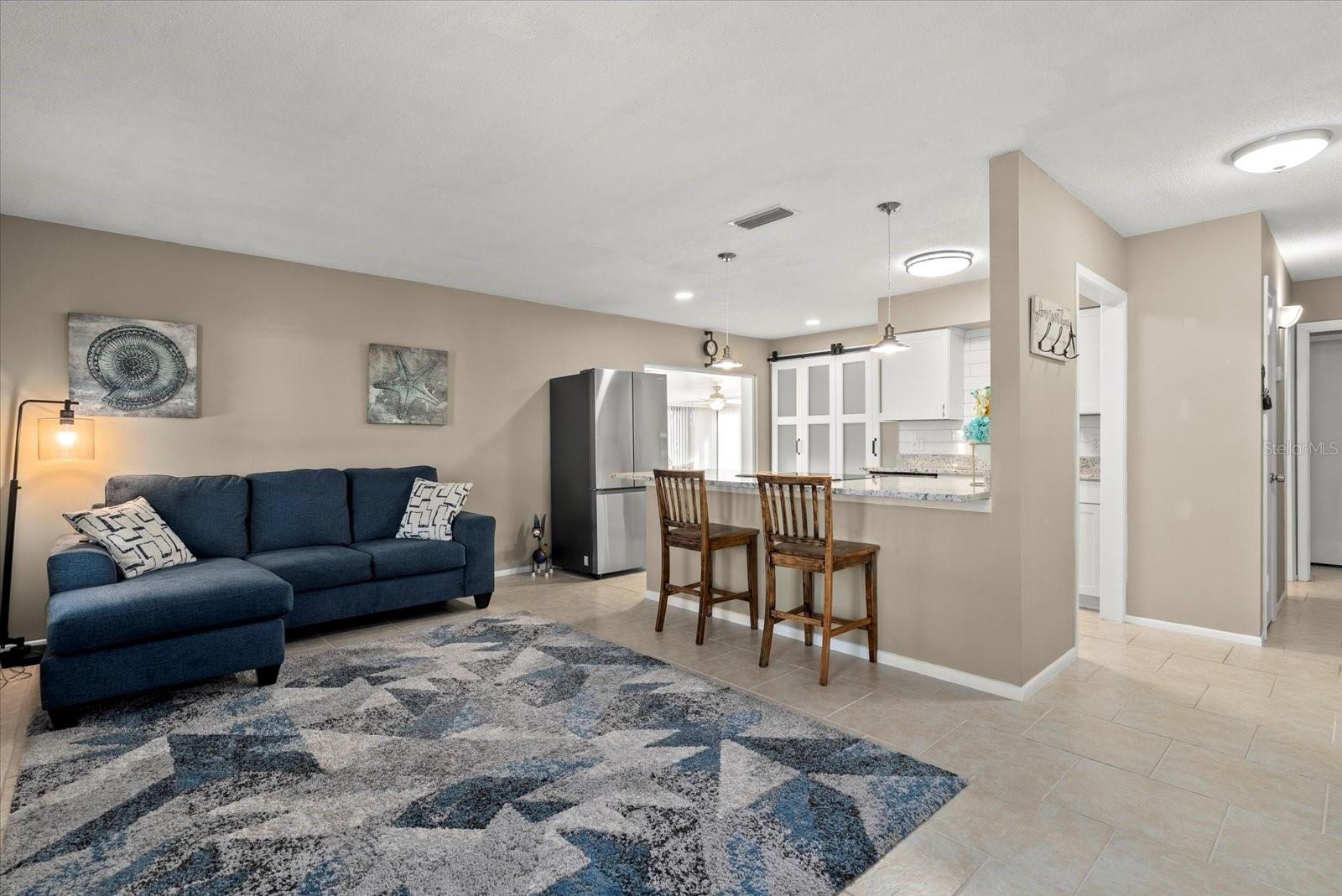 Image 15 of 52 For 4309 Chinaberry Circle