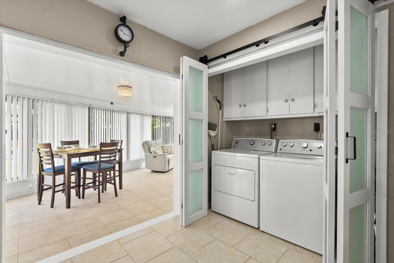 Image 17 of 52 For 4309 Chinaberry Circle