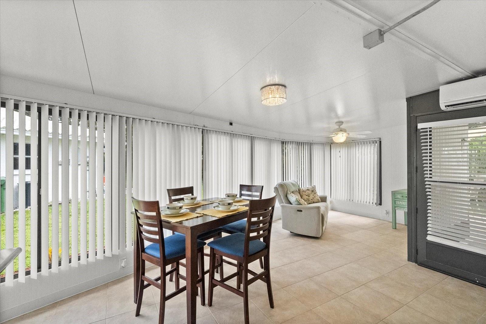 Image 18 of 52 For 4309 Chinaberry Circle