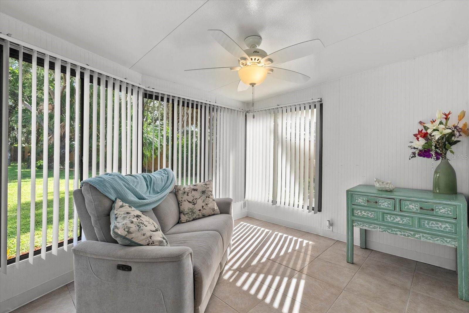 Image 21 of 52 For 4309 Chinaberry Circle