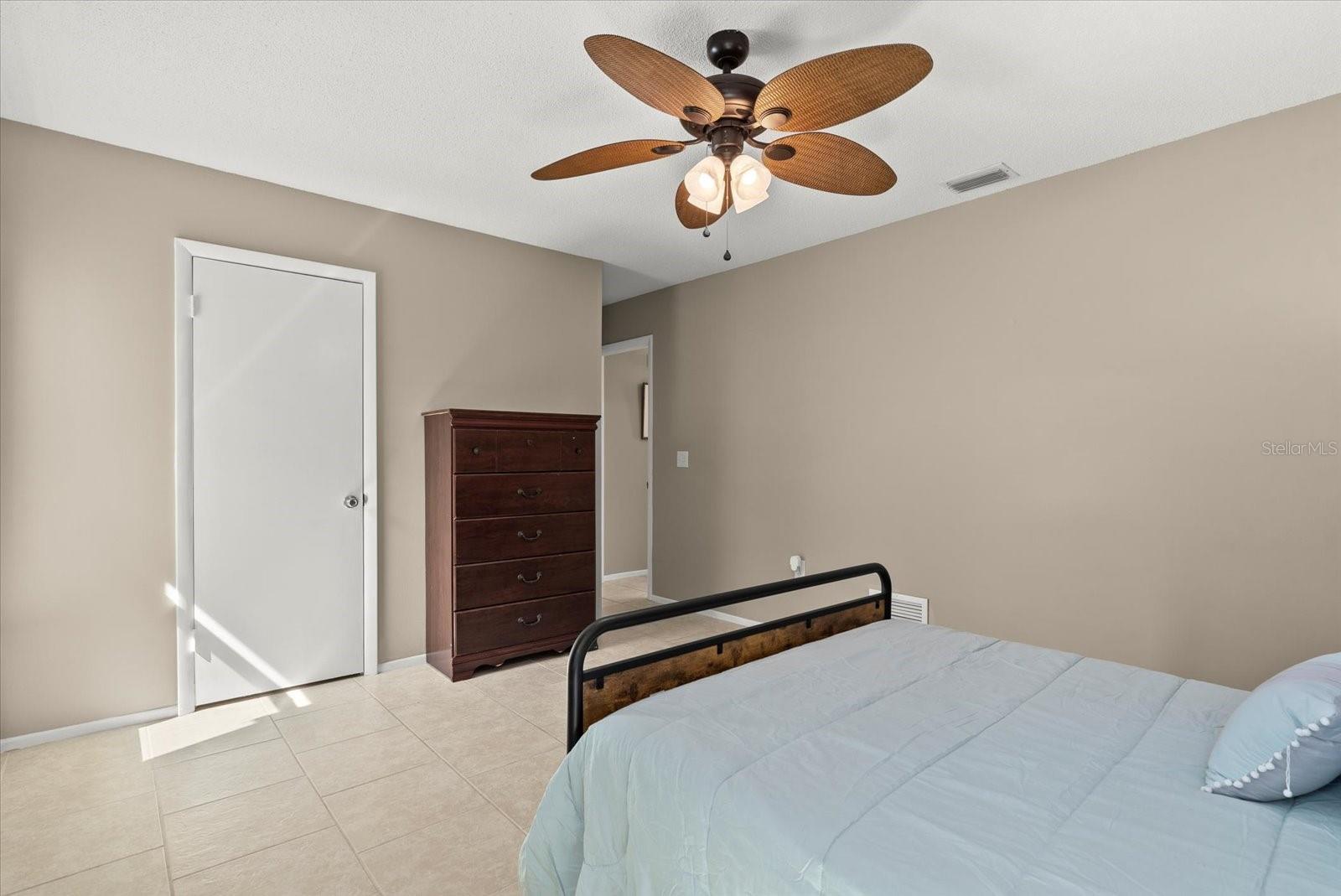 Image 29 of 52 For 4309 Chinaberry Circle