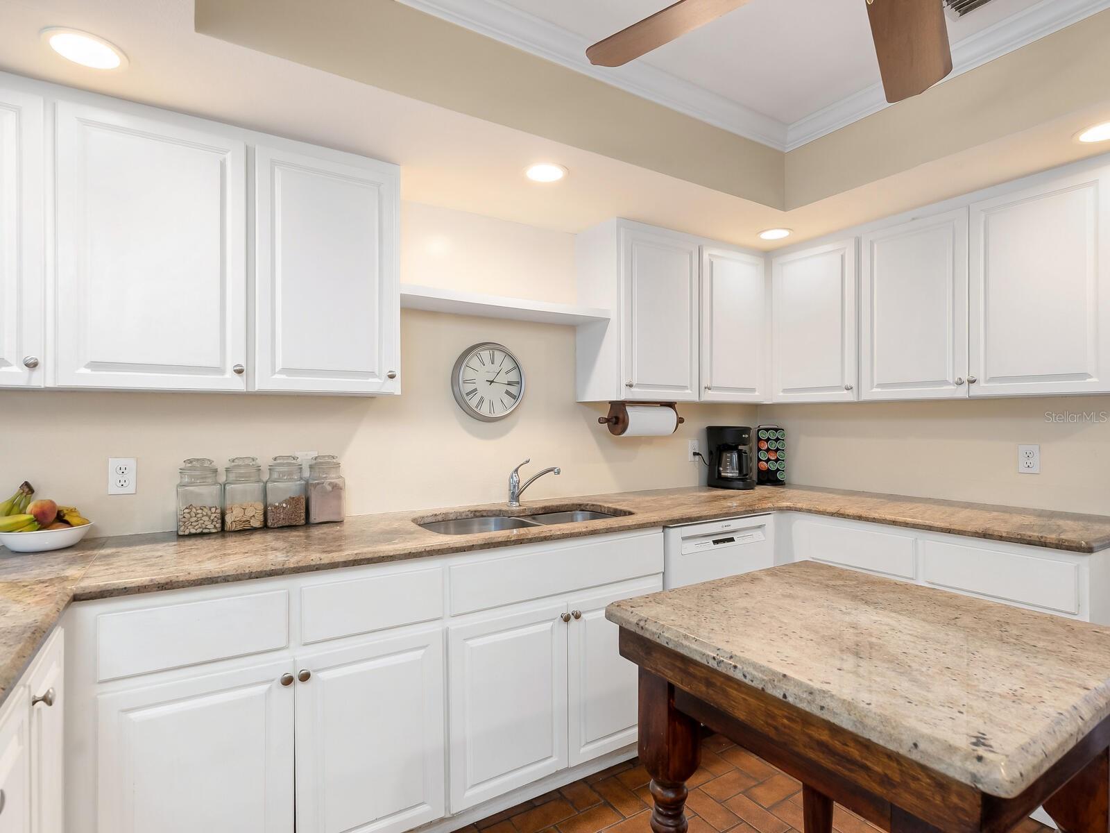 Image 10 of 55 For 3632 Beneva Oaks Boulevard