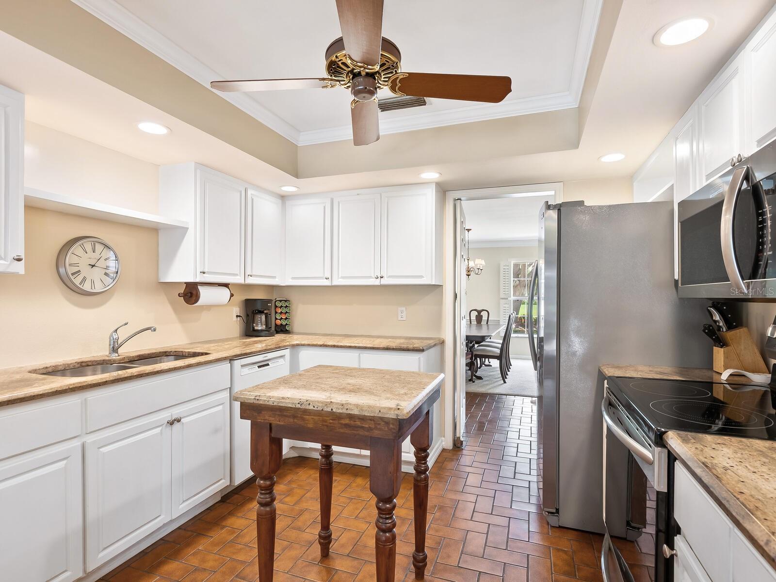 Image 11 of 55 For 3632 Beneva Oaks Boulevard