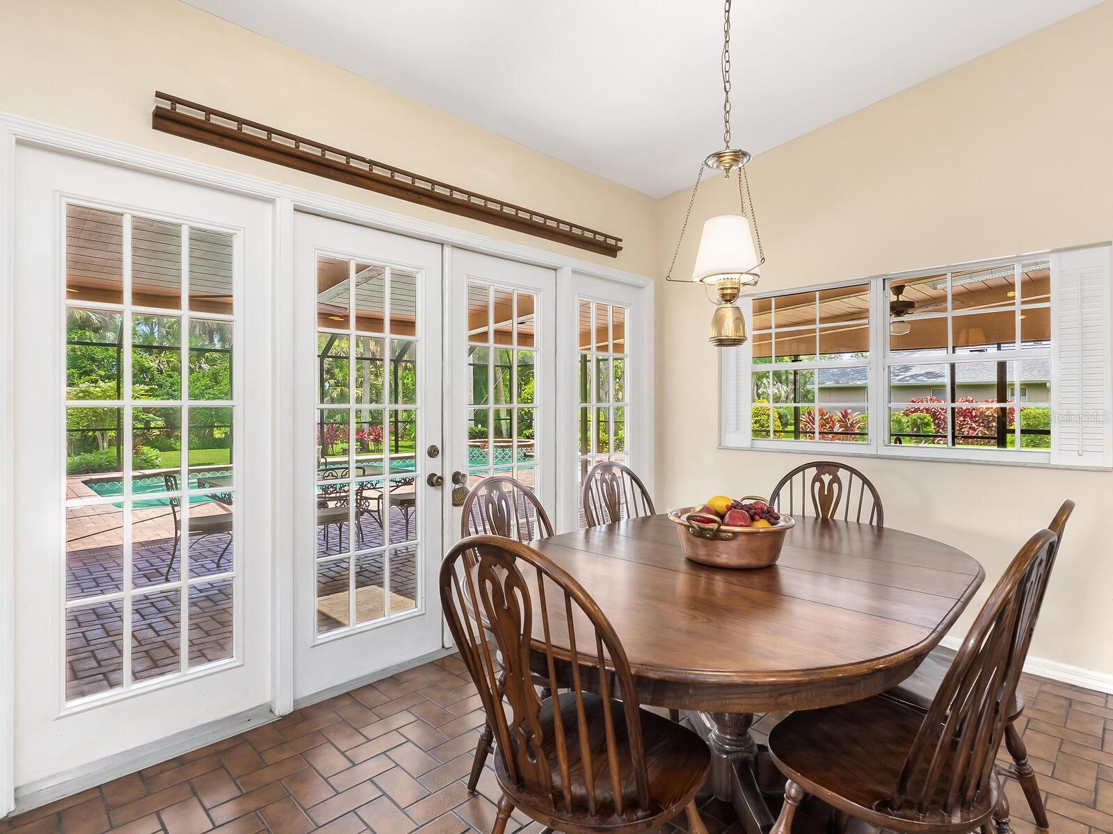 Image 12 of 55 For 3632 Beneva Oaks Boulevard