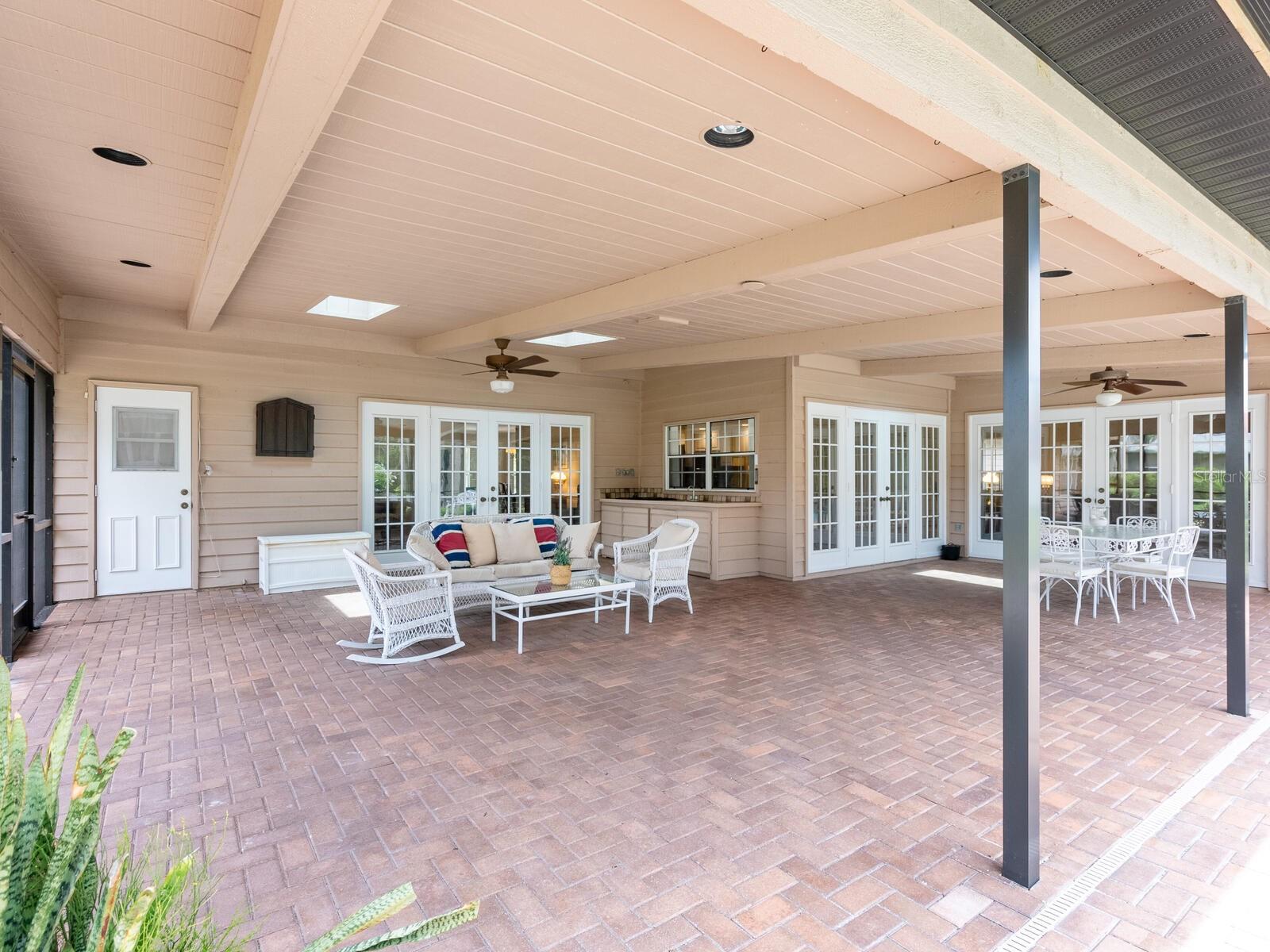 Image 38 of 55 For 3632 Beneva Oaks Boulevard
