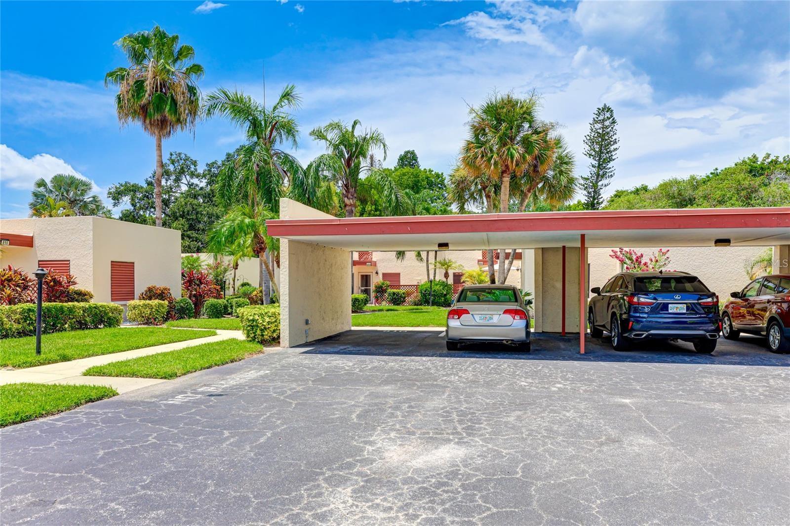 Image 29 of 33 For 814 Spring Lakes Boulevard 14