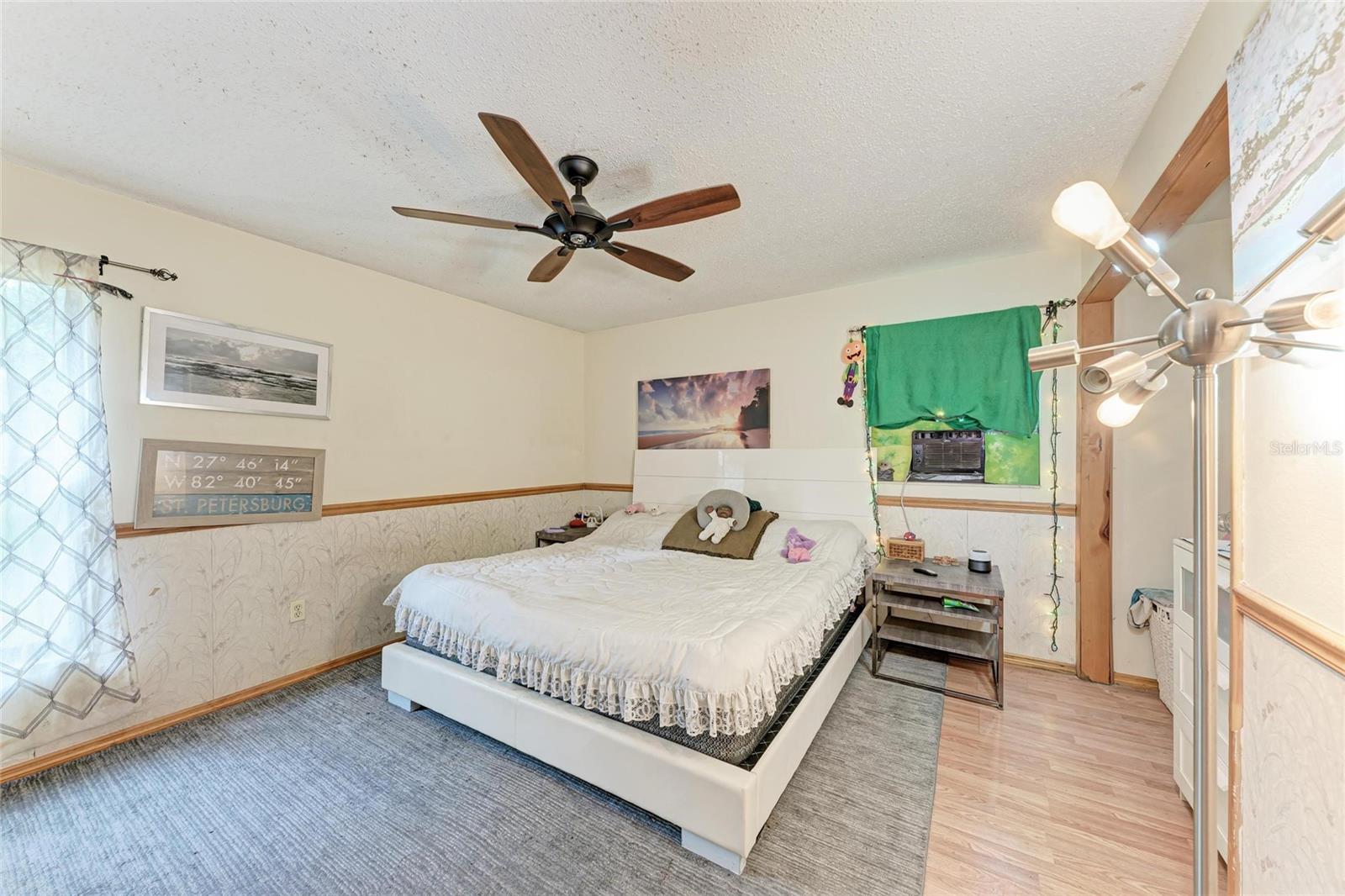 Image 15 of 40 For 425 16th Avenue