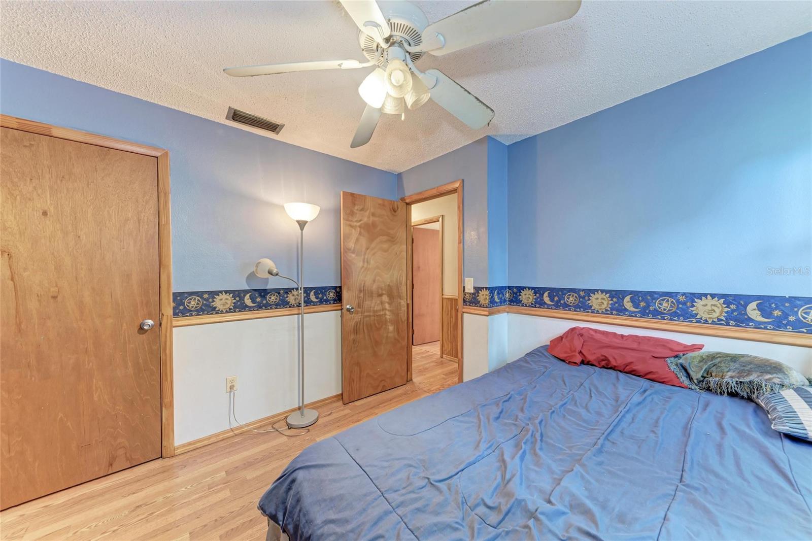 Image 21 of 40 For 425 16th Avenue