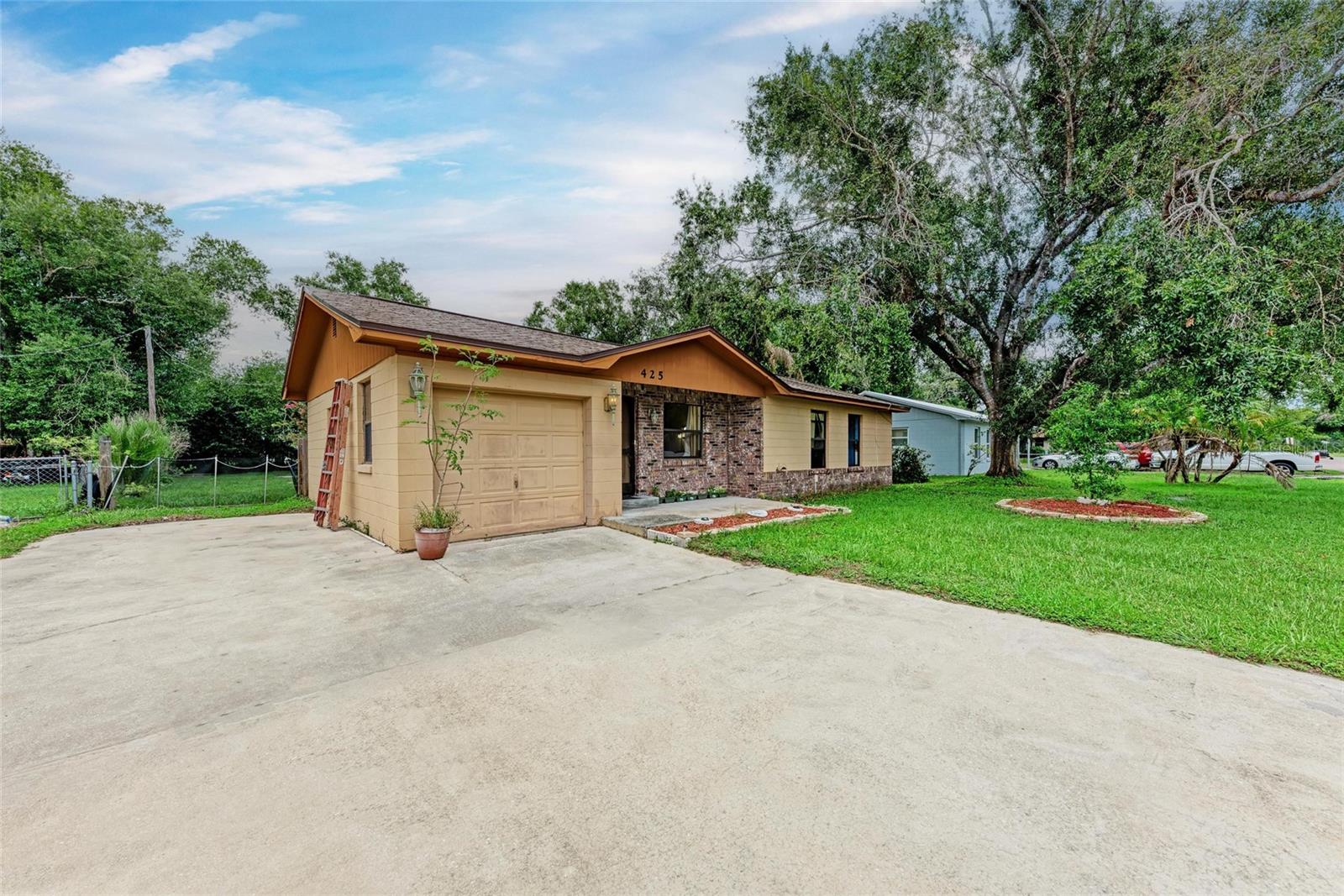 Image 4 of 40 For 425 16th Avenue