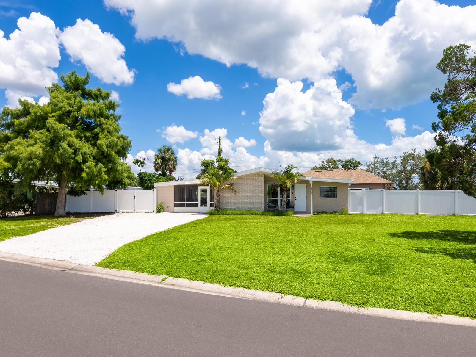 Details for 2416 Emory Avenue, BRADENTON, FL 34207