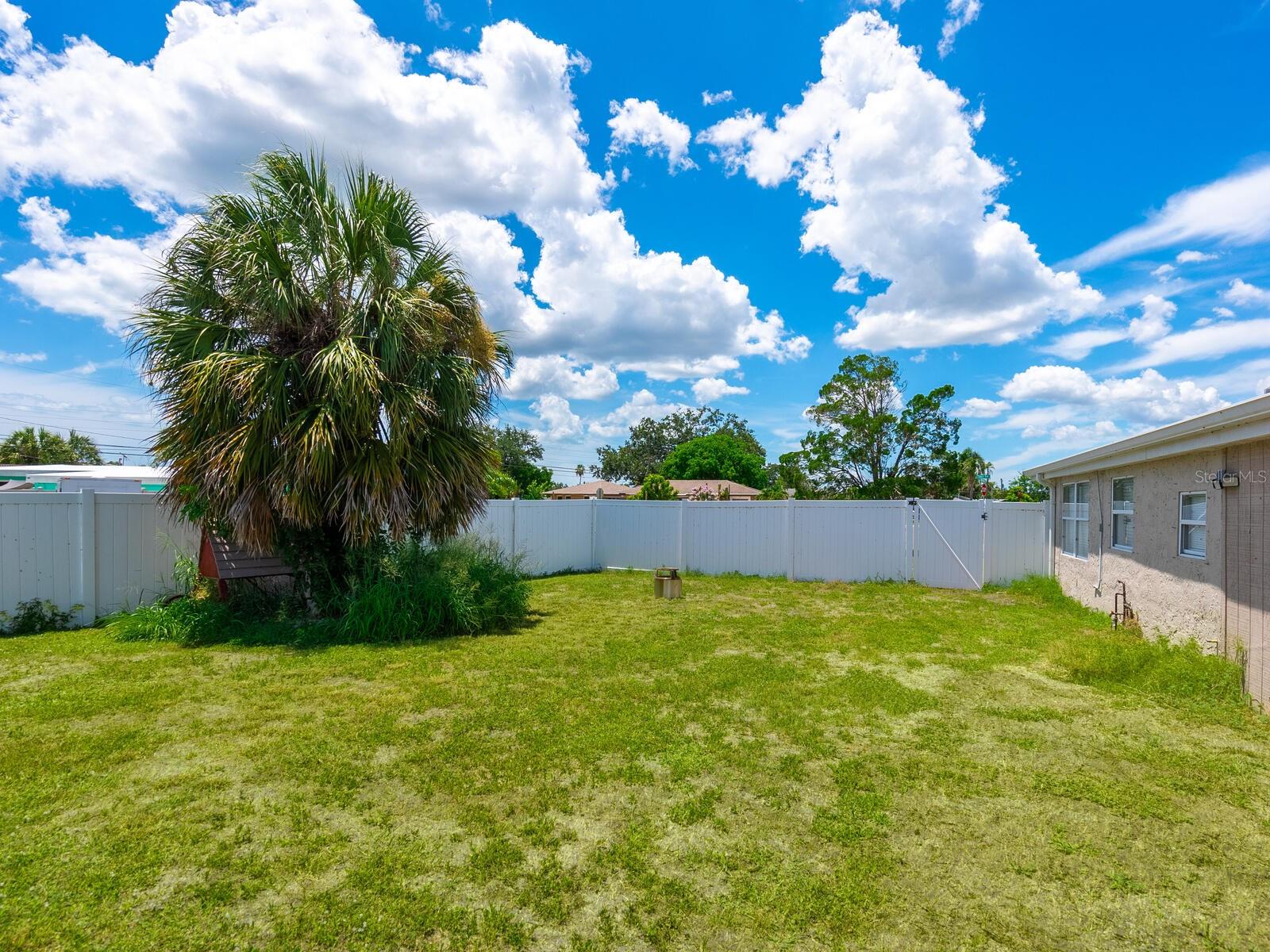 Image 33 of 44 For 2416 Emory Avenue