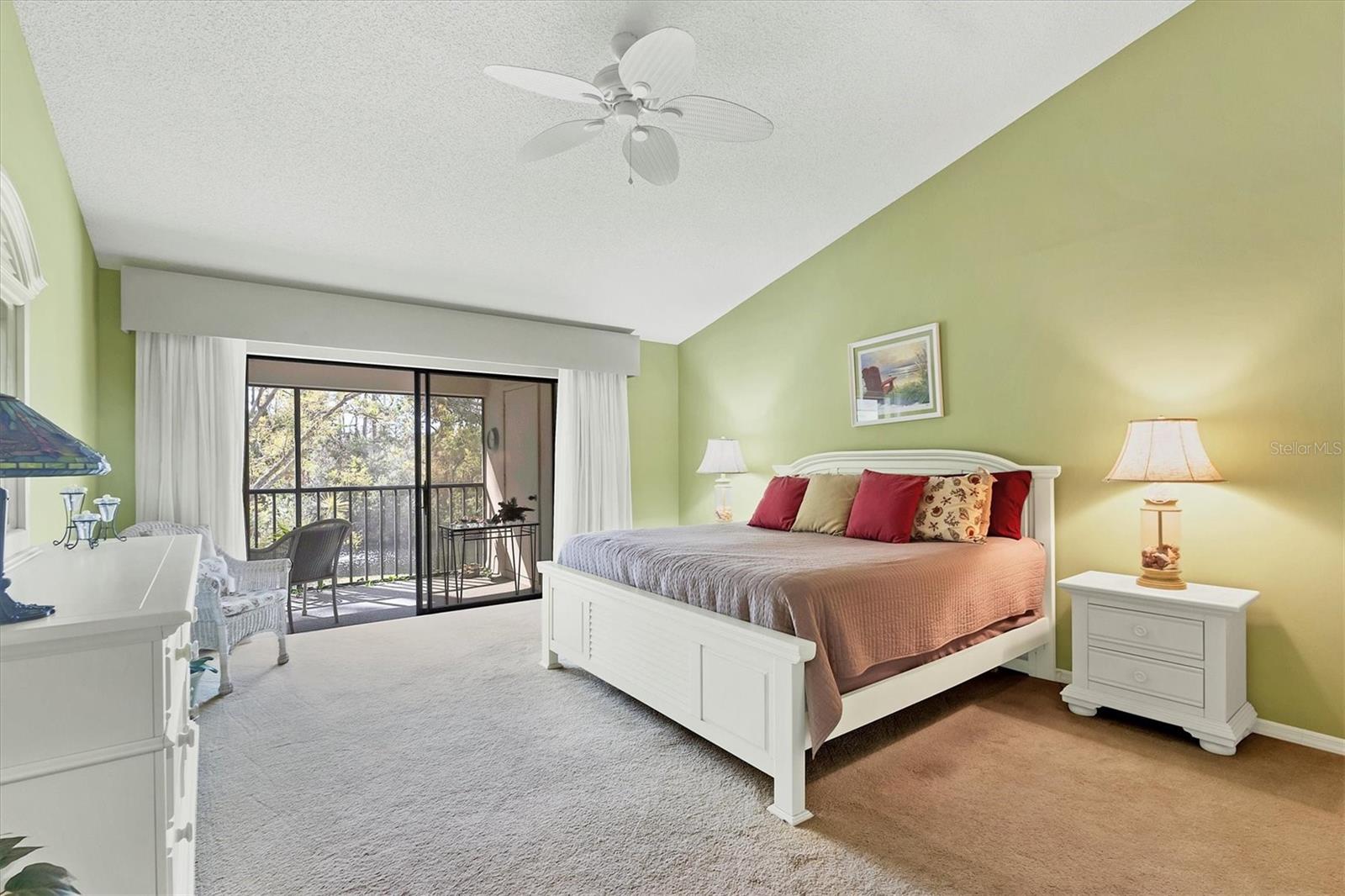 Image 21 of 49 For 7674 Fairway Woods Drive 1605