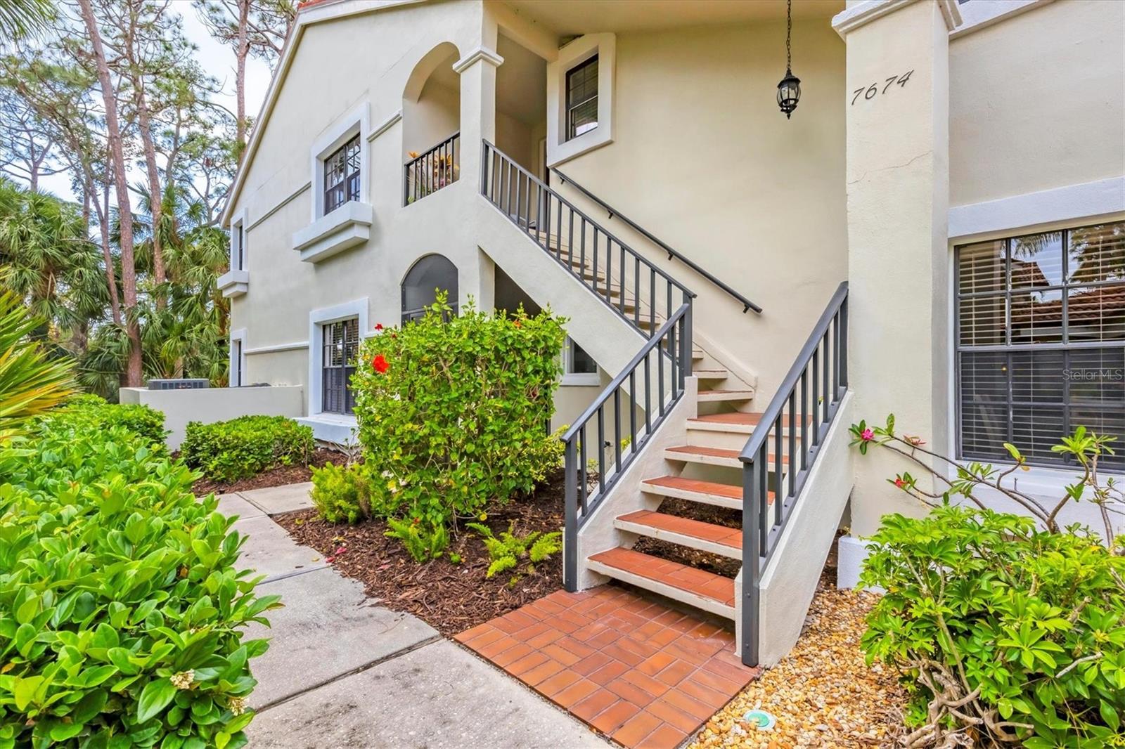 Image 6 of 49 For 7674 Fairway Woods Drive 1605