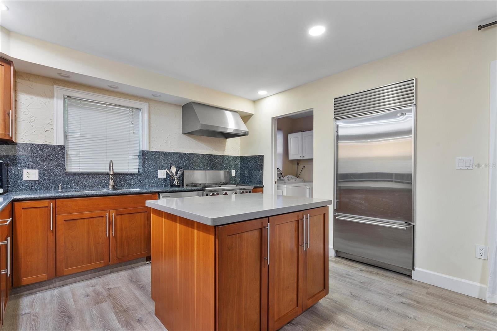 Image 15 of 62 For 1359 Washington Street