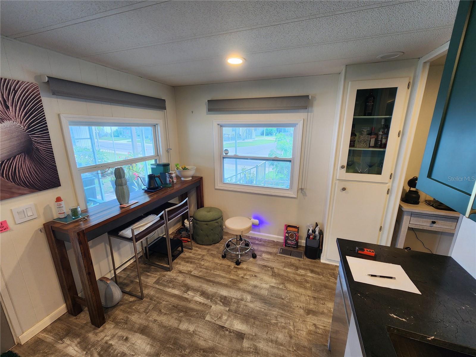 Image 11 of 39 For 5402 Chateau Lane