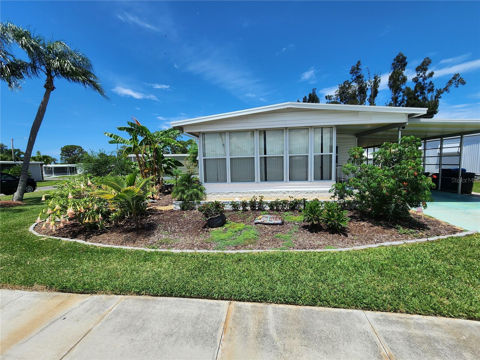 Image 36 of 39 For 5402 Chateau Lane