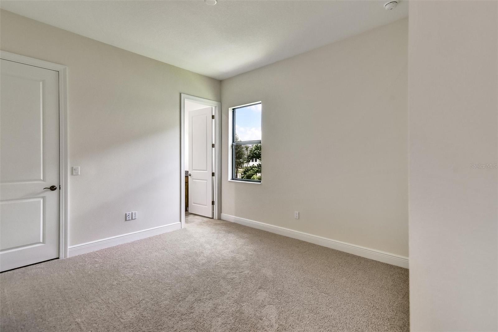 Image 33 of 45 For 4529 Mondrian Court
