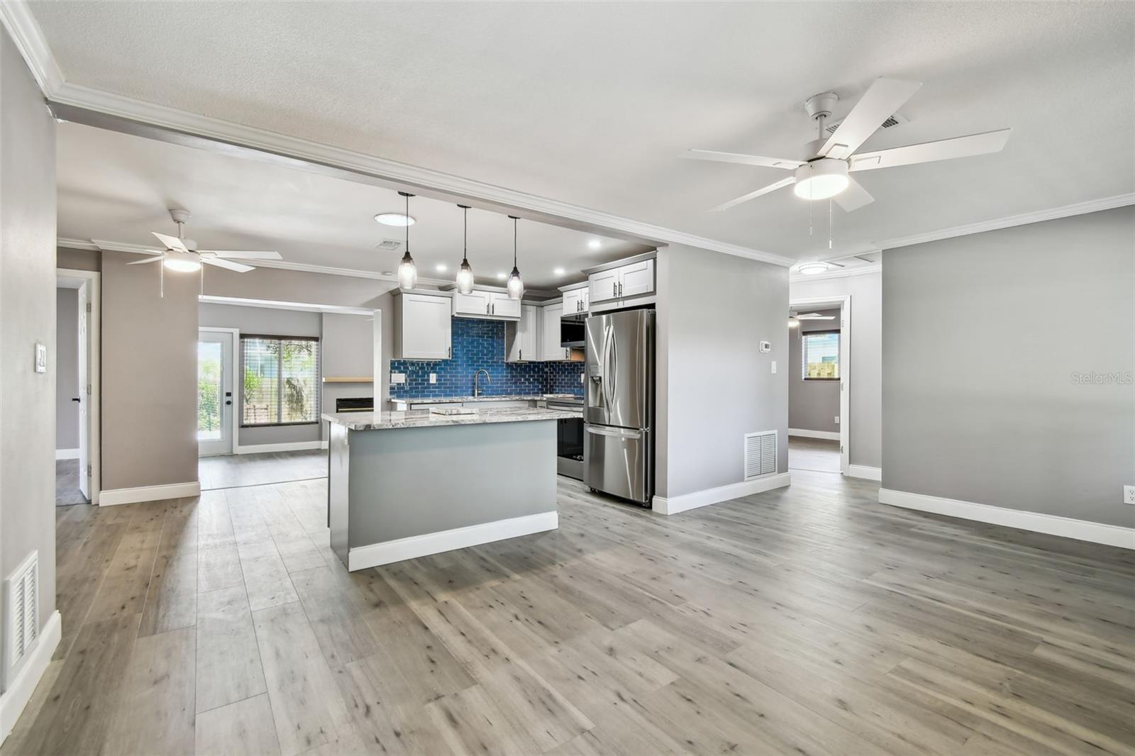Image 10 of 66 For 528 Manor Drive