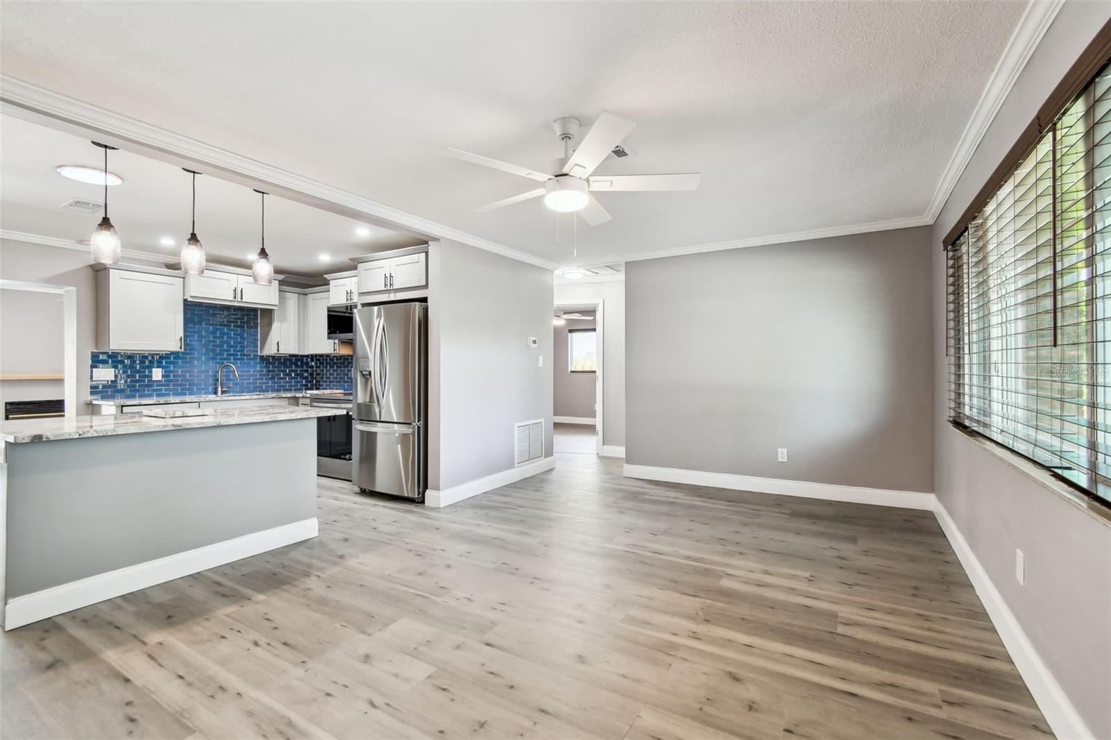 Image 11 of 66 For 528 Manor Drive