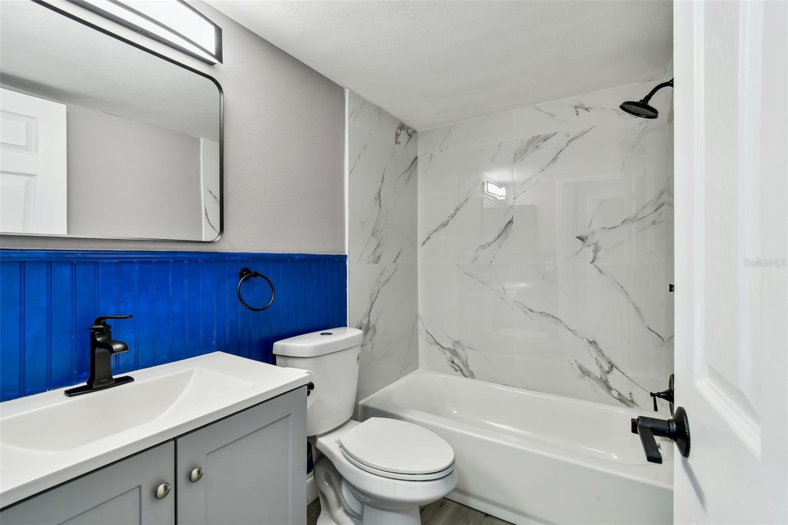 Image 31 of 66 For 528 Manor Drive