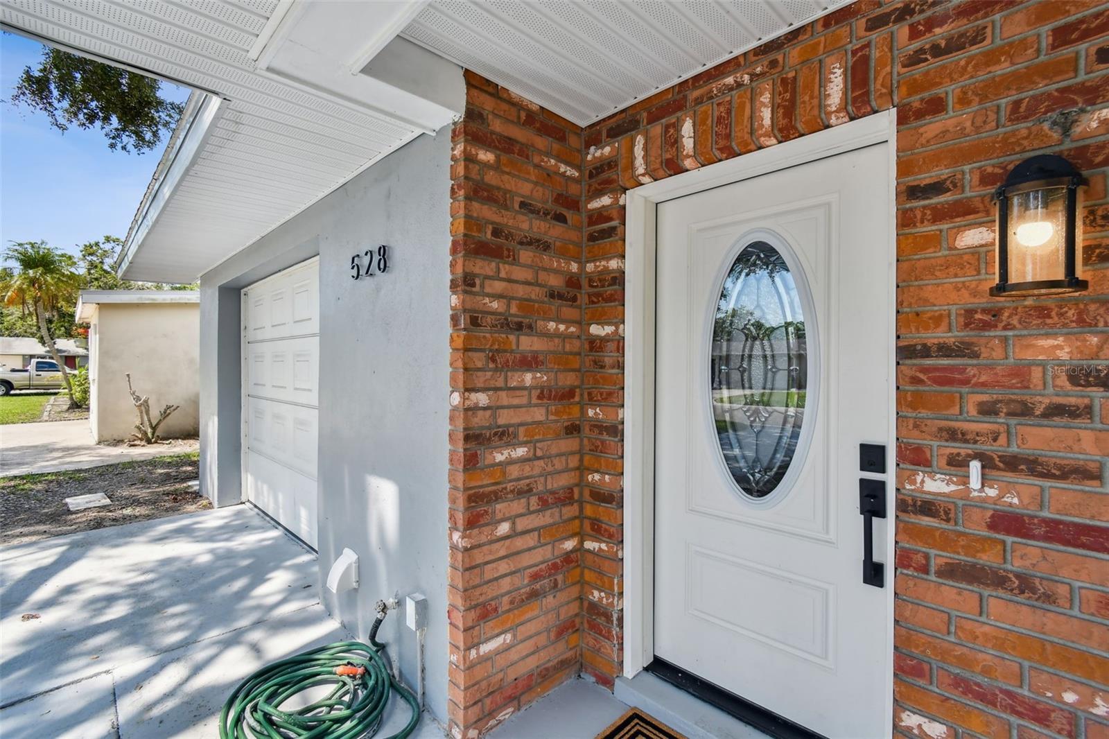 Image 9 of 66 For 528 Manor Drive