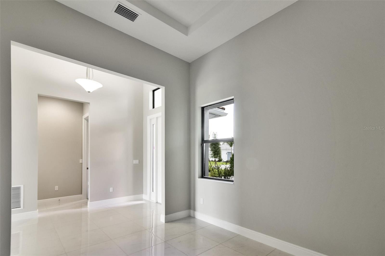 Image 7 of 50 For 4533 Mondrian Court