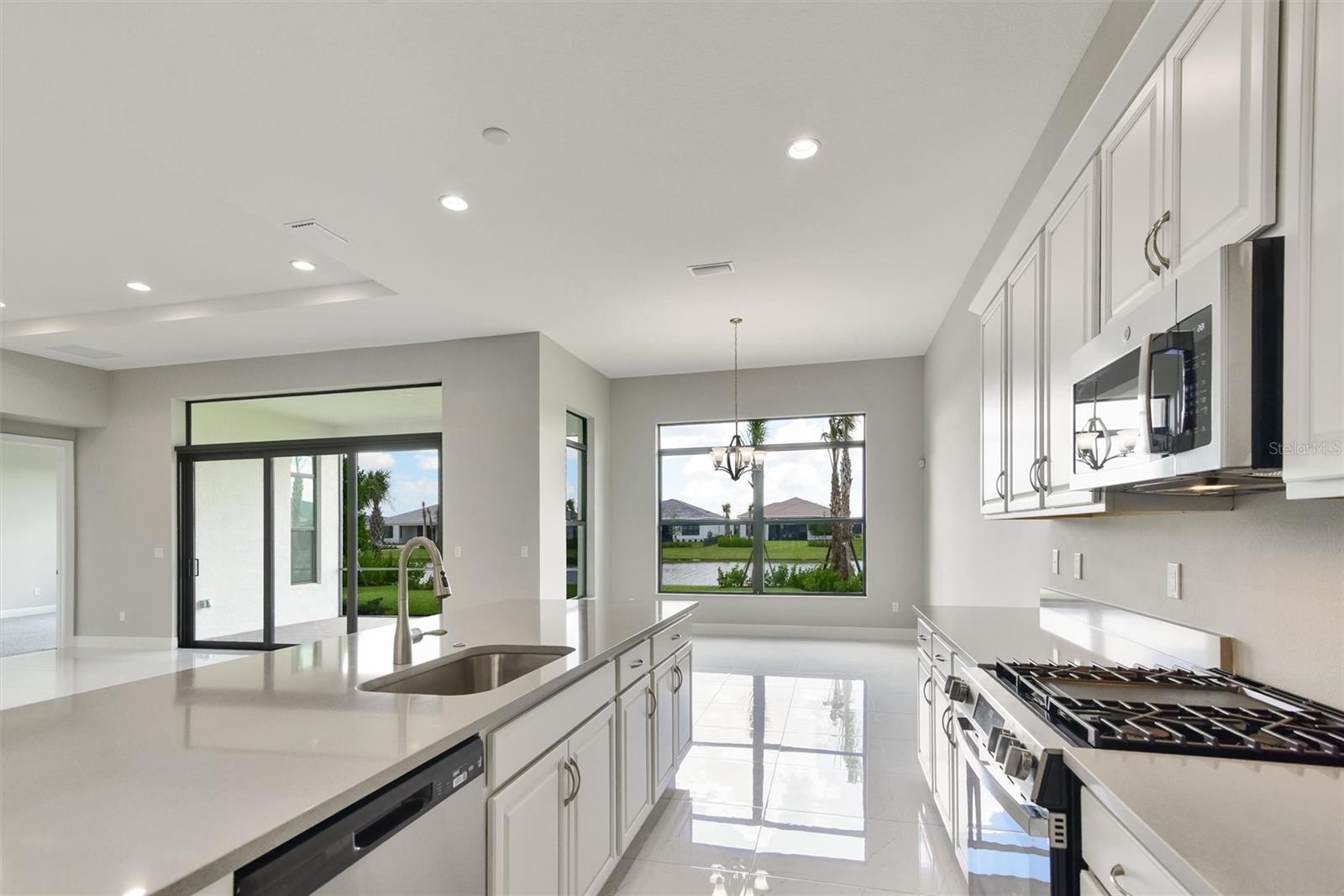 Image 9 of 50 For 4533 Mondrian Court
